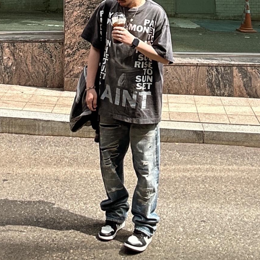 Saint Mxxxxxx × Pay Money To My Pain  S/S T-Shirt Black - 24SS, Saint Mxxxxxx SA Flannel Check Shirt Black - 23SS 착용 스타일 - 1