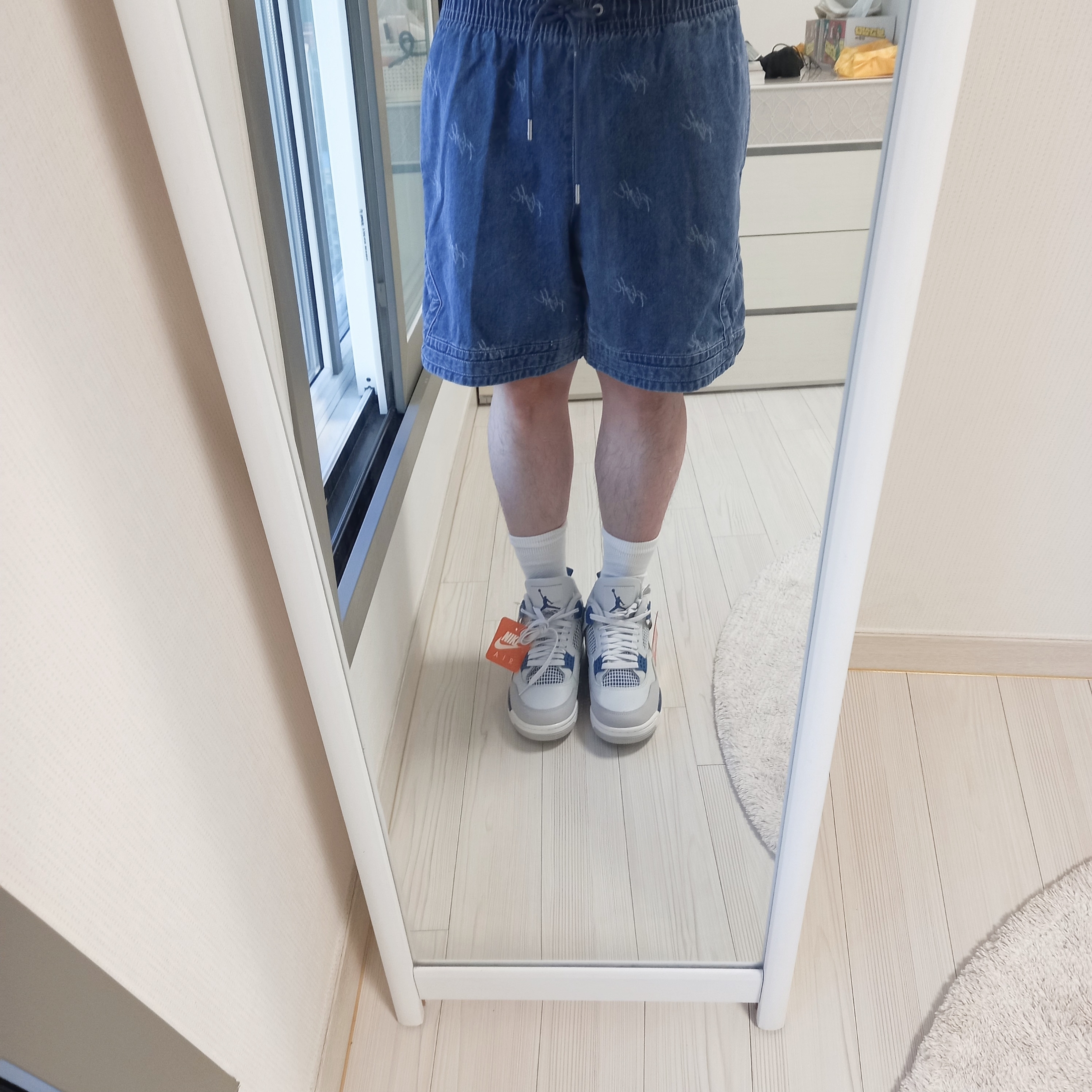 Jordan 4 Retro Industrial Blue 착용 스타일 - 5