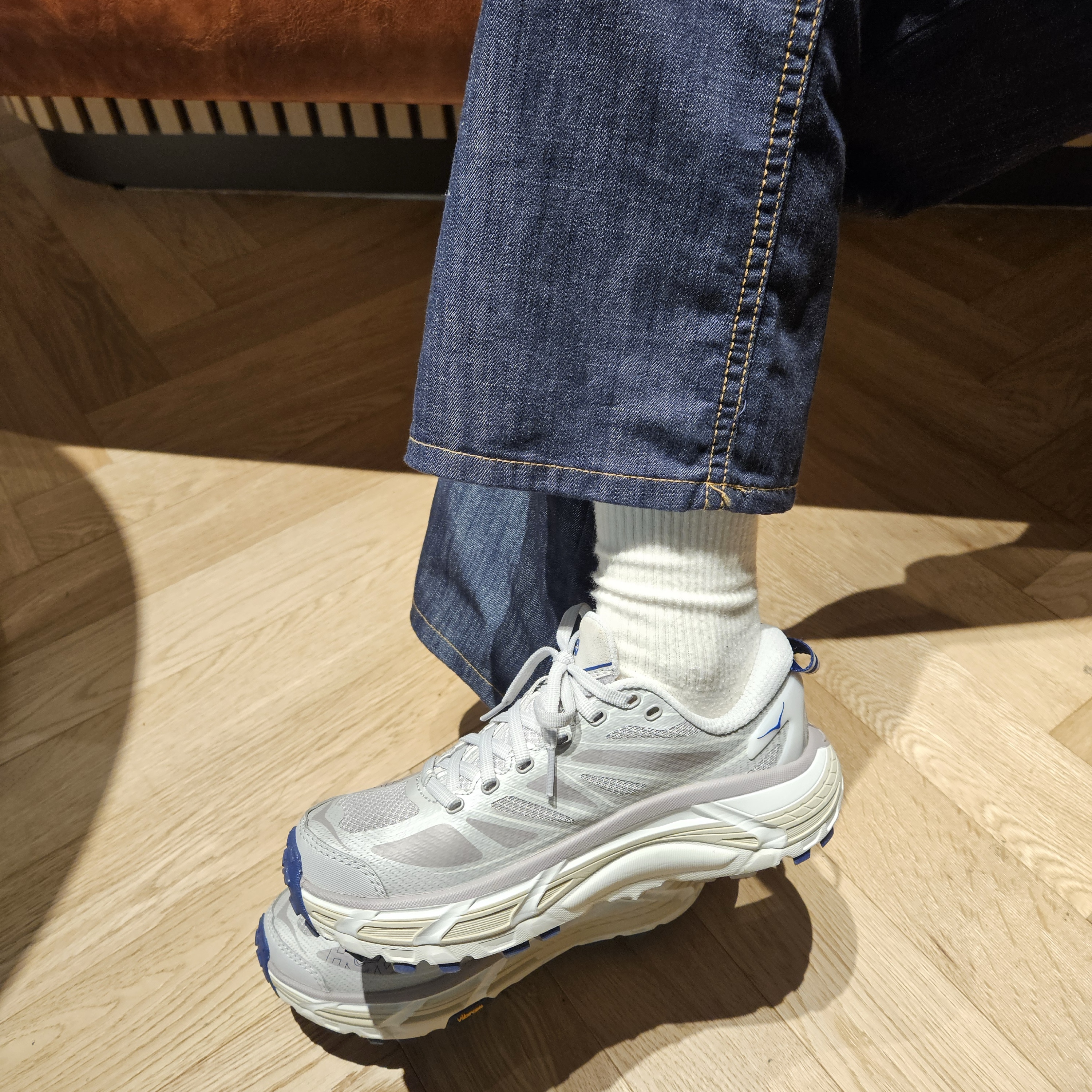 Hoka Mafate Speed 2 Oat Milk Vaporous 착용 스타일 - 1