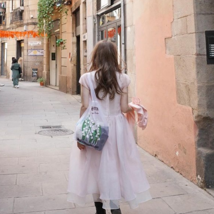 [KREAM 단독 / 예약 배송] FLETTA 92 Organza Dress Black, [KREAM 단독 / 예약 배송] FLETTA 92 Organza Dress Lavender 착용 스타일