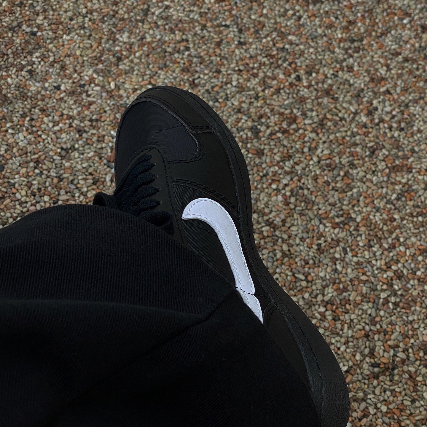 Nike Field General 82 SP Black and White 착용 스타일 - 2