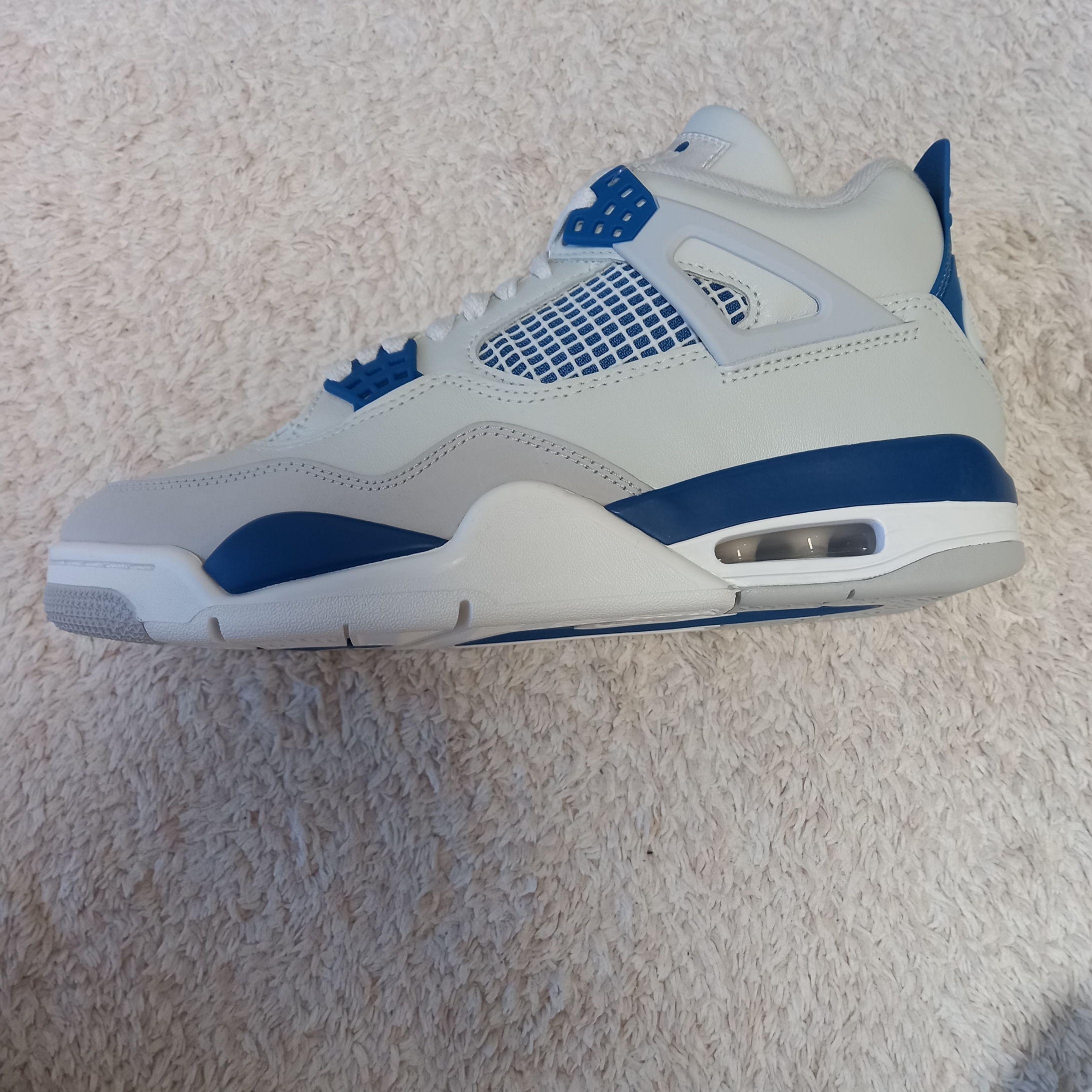 Jordan 4 Retro Industrial Blue 착용 스타일 - 8