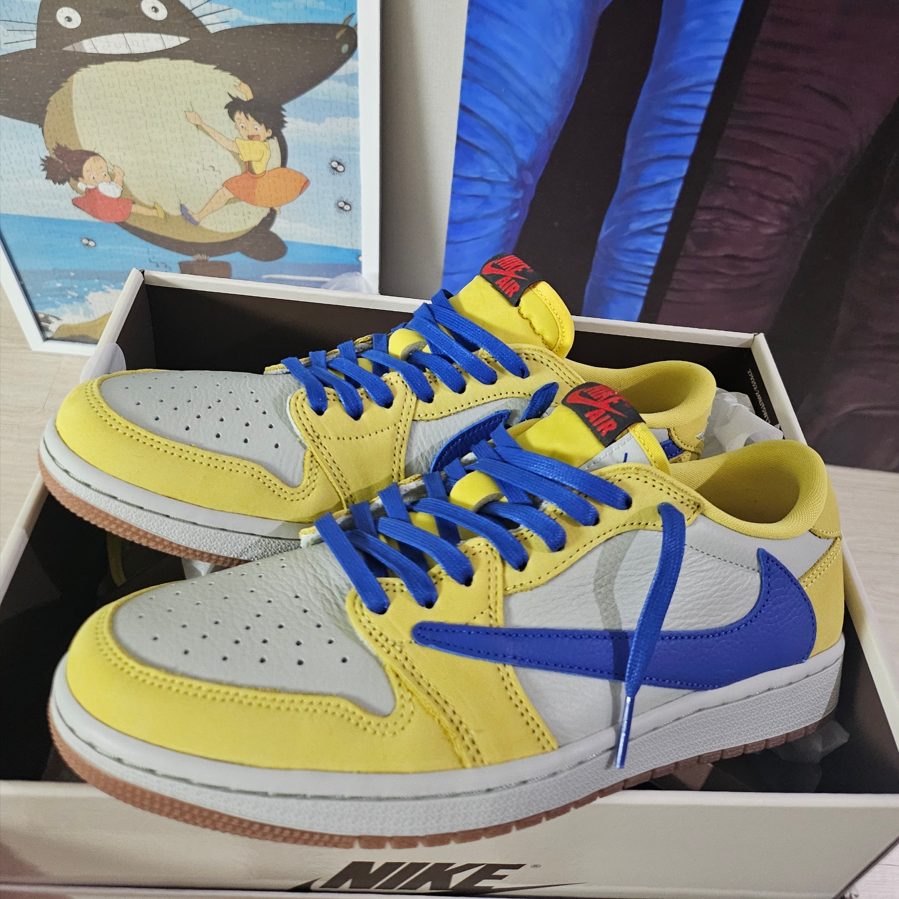 (W) Jordan 1 x Travis Scott Retro Low OG SP Canary 착용 스타일 - 1