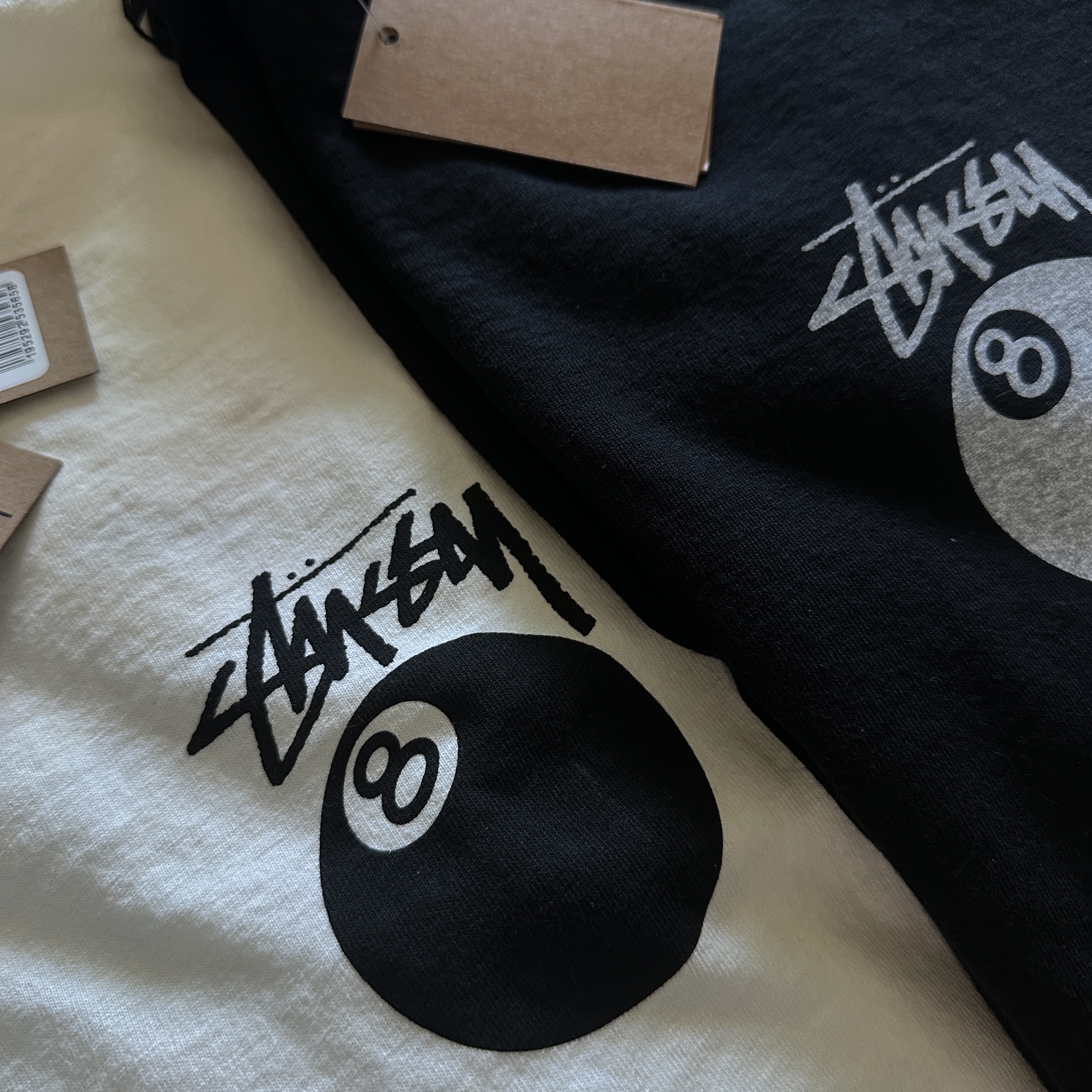 Stussy 8 Ball Pigment Dyed T-Shirt Natural, Stussy 8 Ball Pigment Dyed T-Shirt Black 착용 스타일