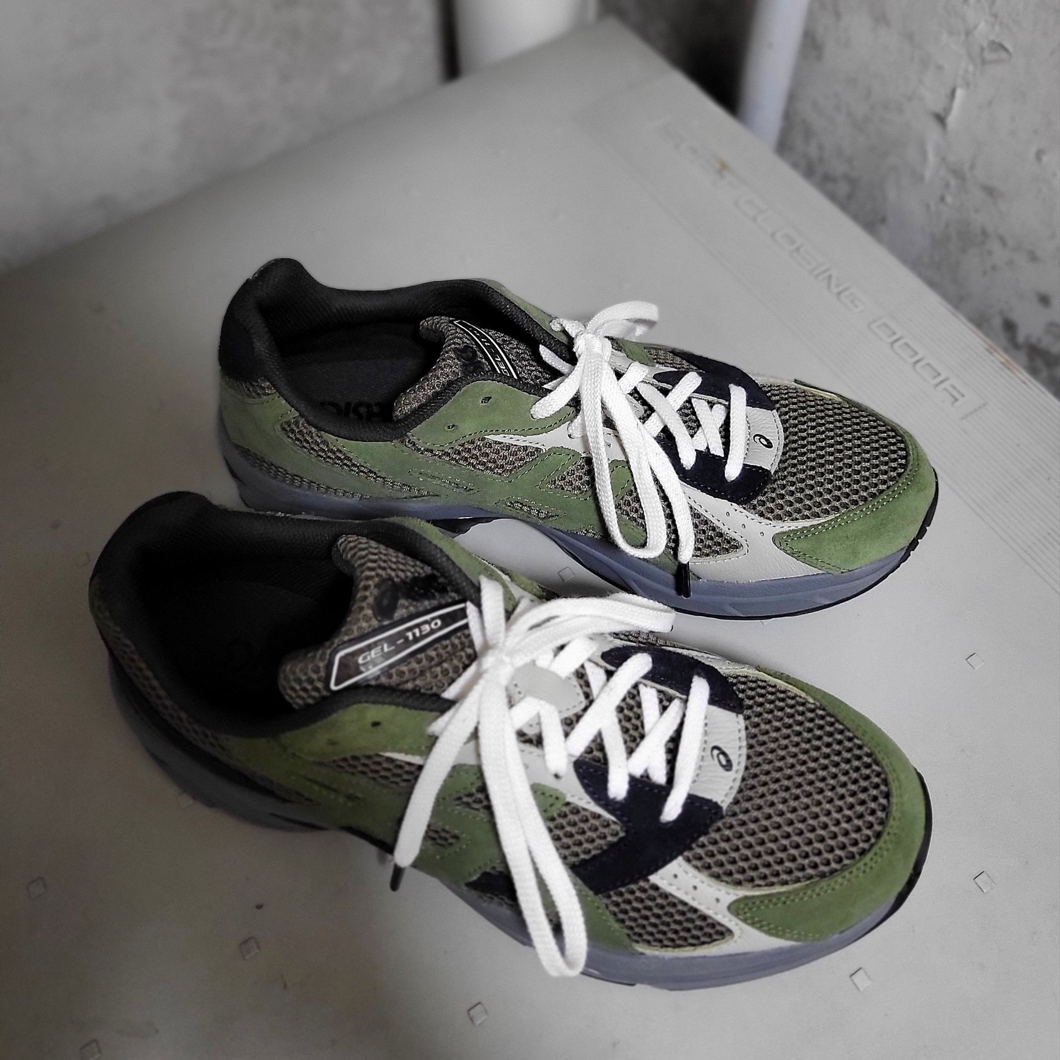 Asics Gel-1130 SMU Olive Canvas Smog Green 착용 스타일 - 2