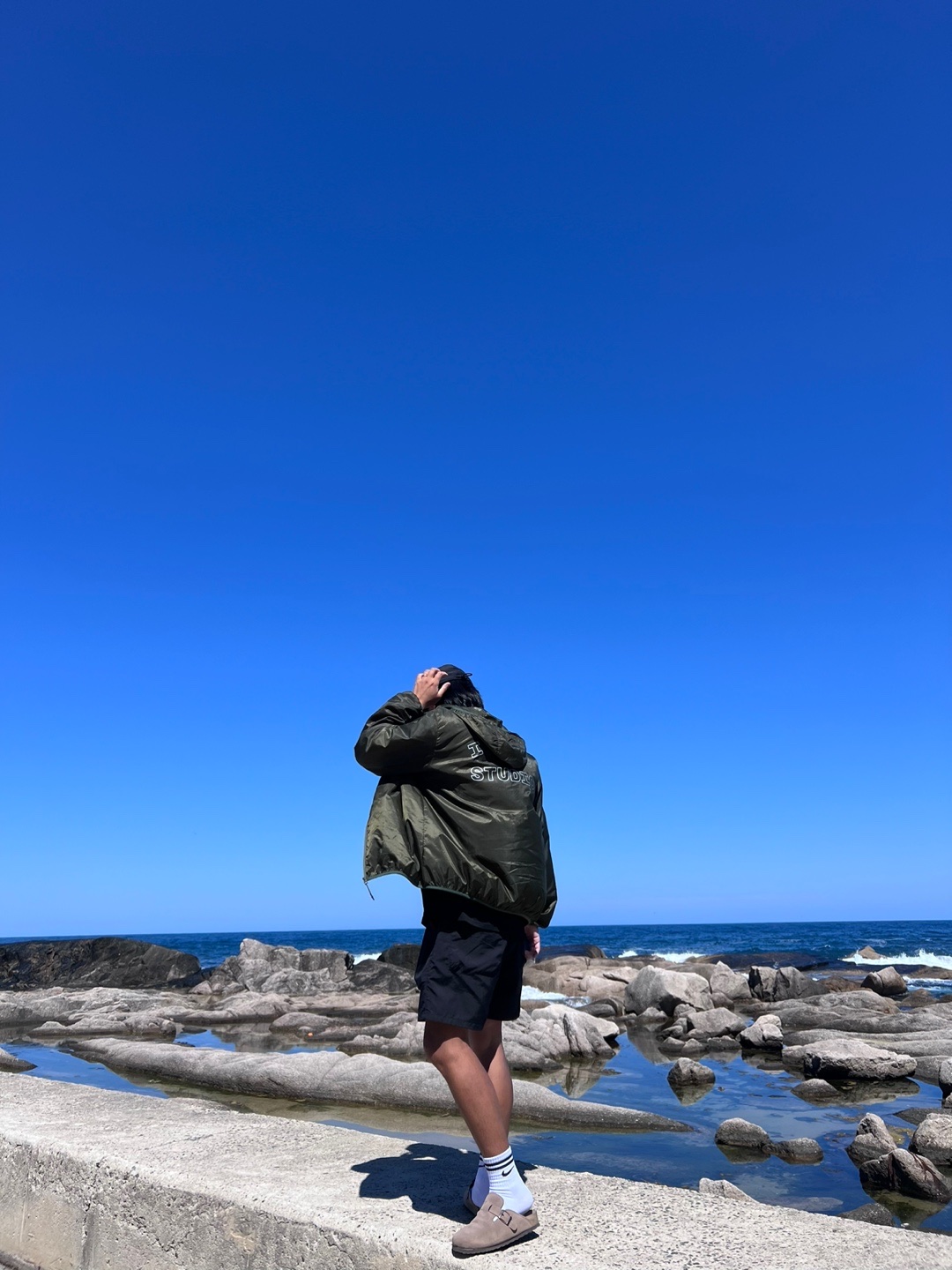 IAB Studio Ripstop Wind Jacket Deep Green 착용 스타일 - 2