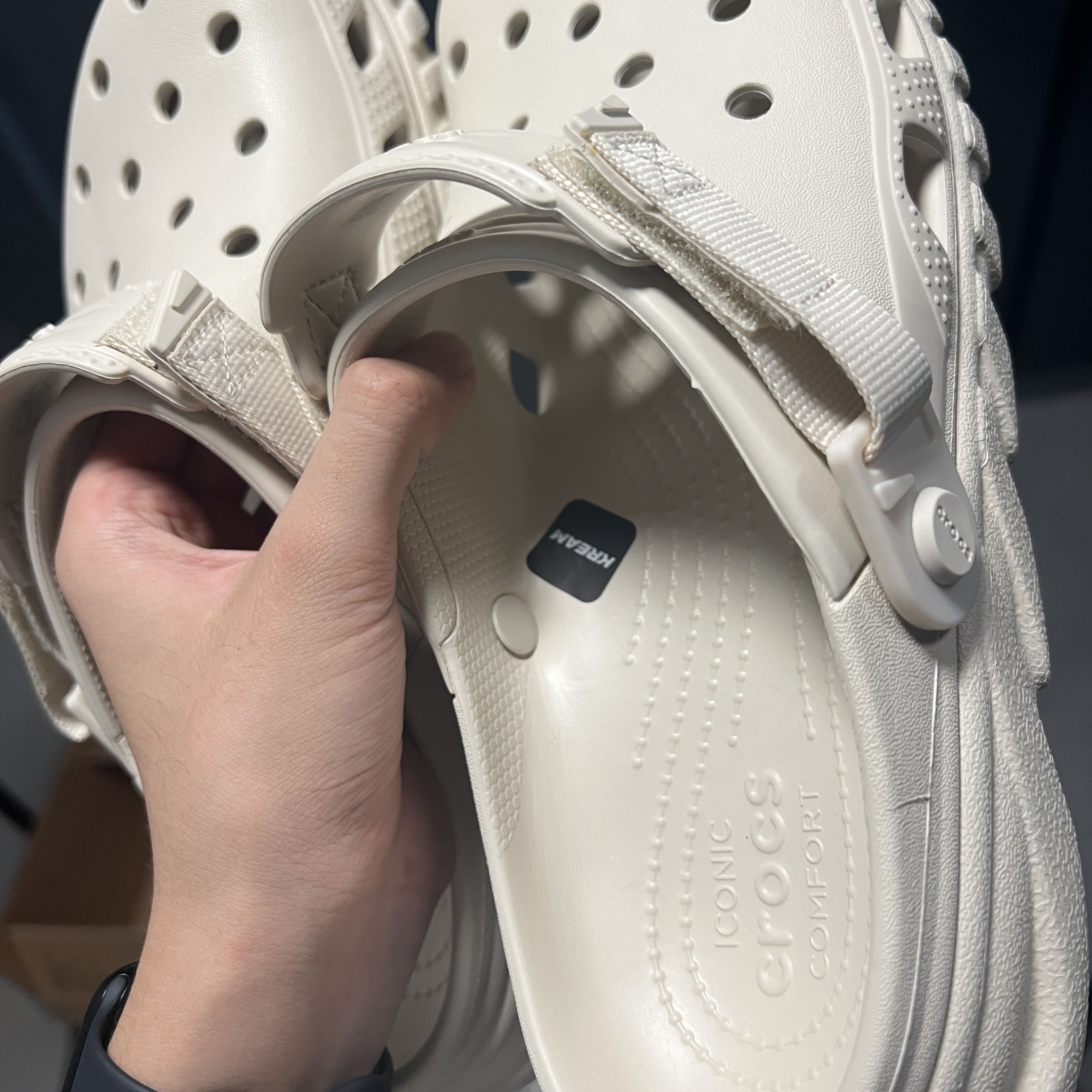 Crocs Duet Max II Clog Stucco 착용 스타일 - 2