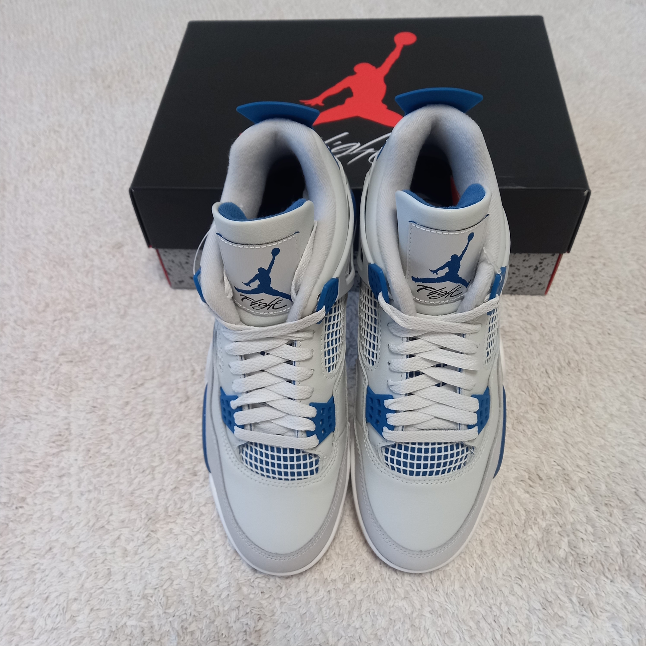 Jordan 4 Retro Industrial Blue 착용 스타일 - 3