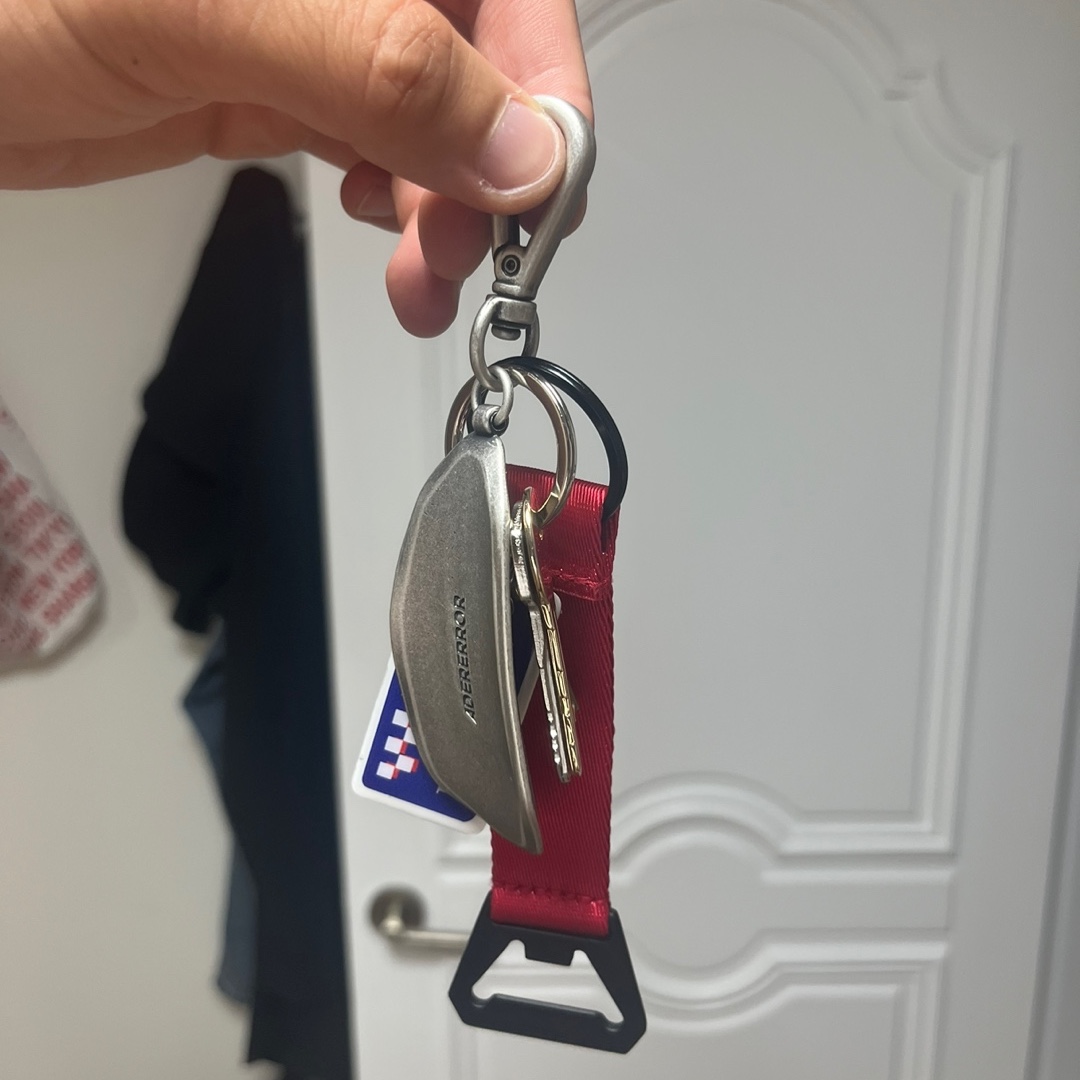 Supreme Bottle Opener Webbing Keychain Red - 21FW 착용 스타일