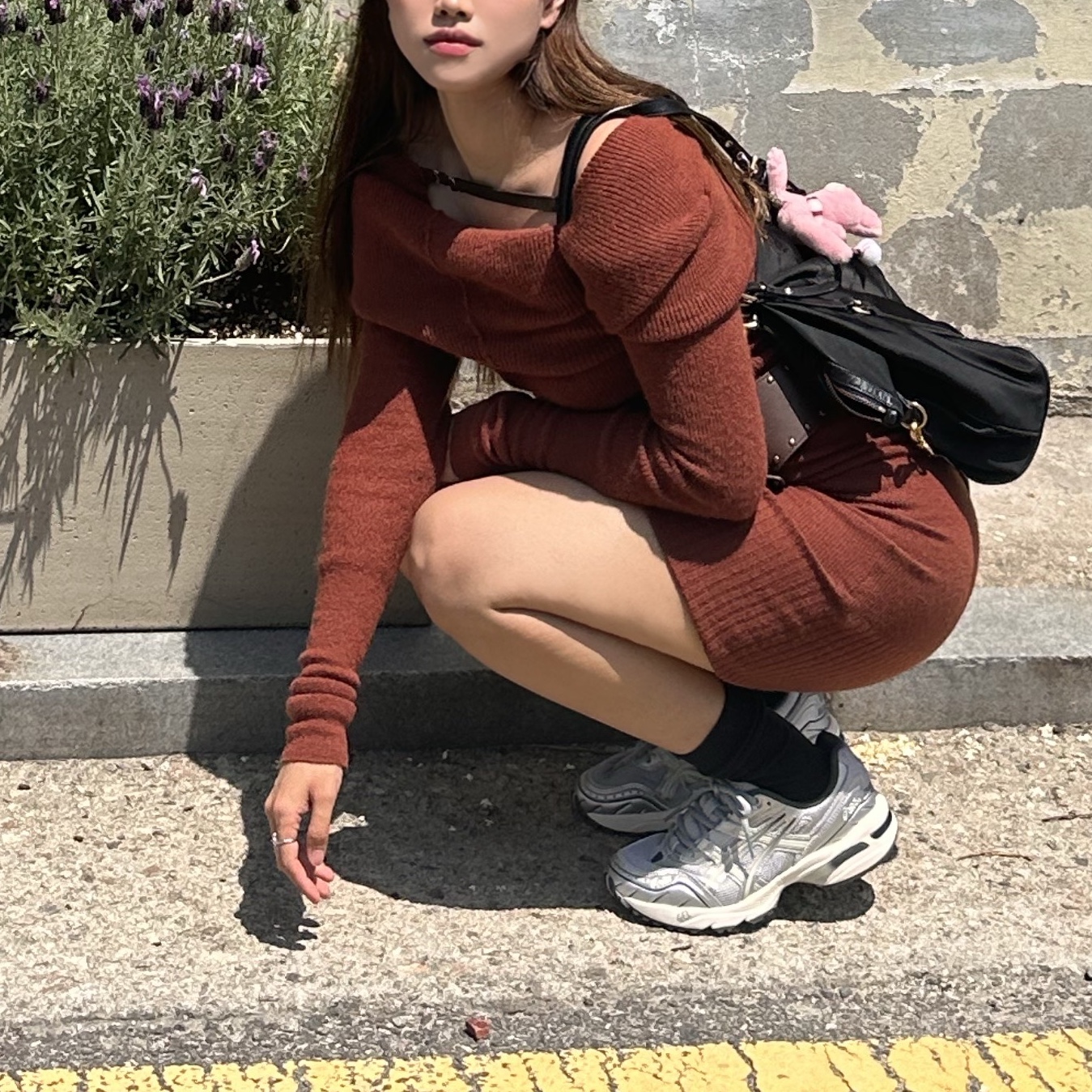 Asics Gel-1090 Piedmont Grey, (W) Jacquemus La Robe Sierra Long Sleeve Lingerie Dress Brown 착용 스타일 - 3