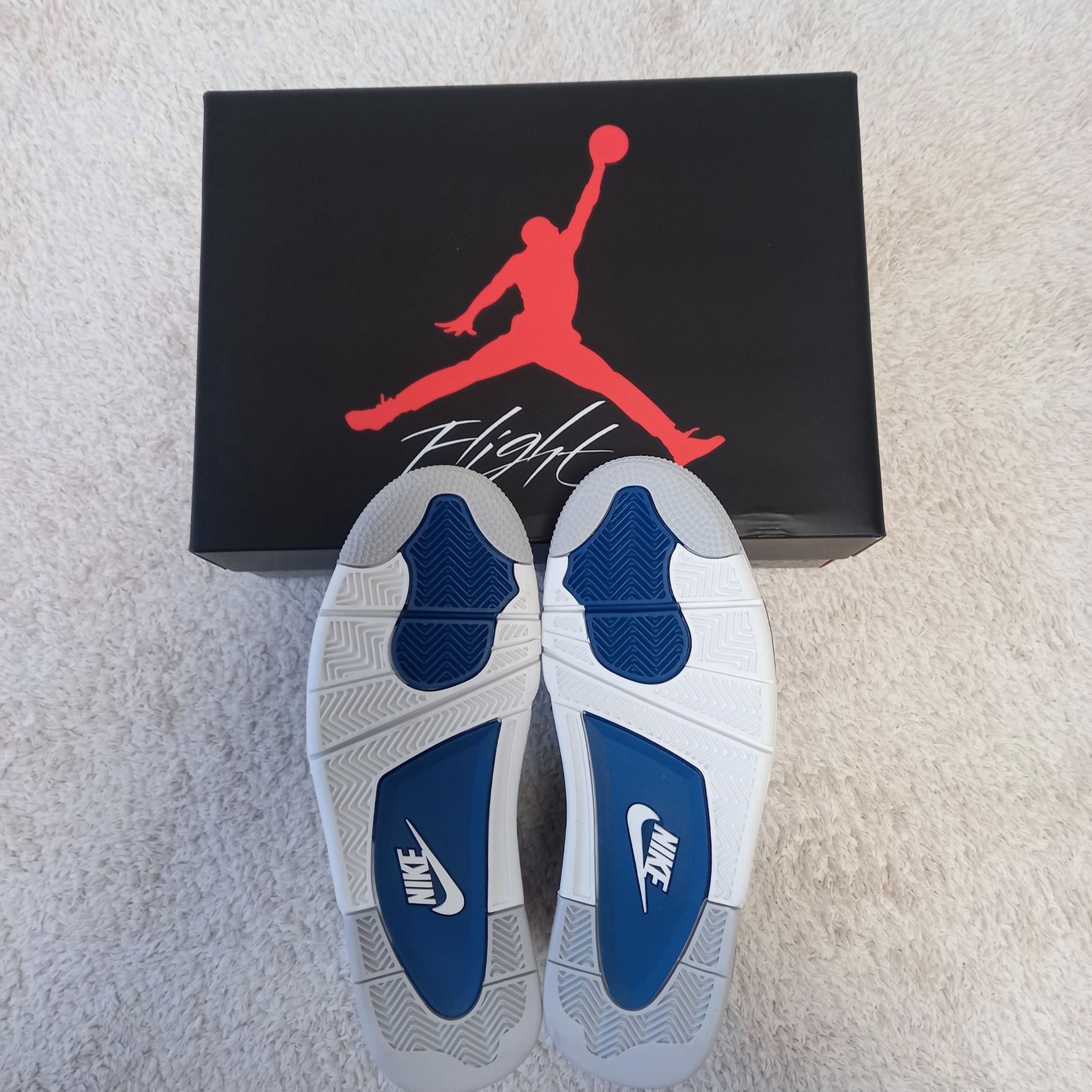 Jordan 4 Retro Industrial Blue 착용 스타일 - 5