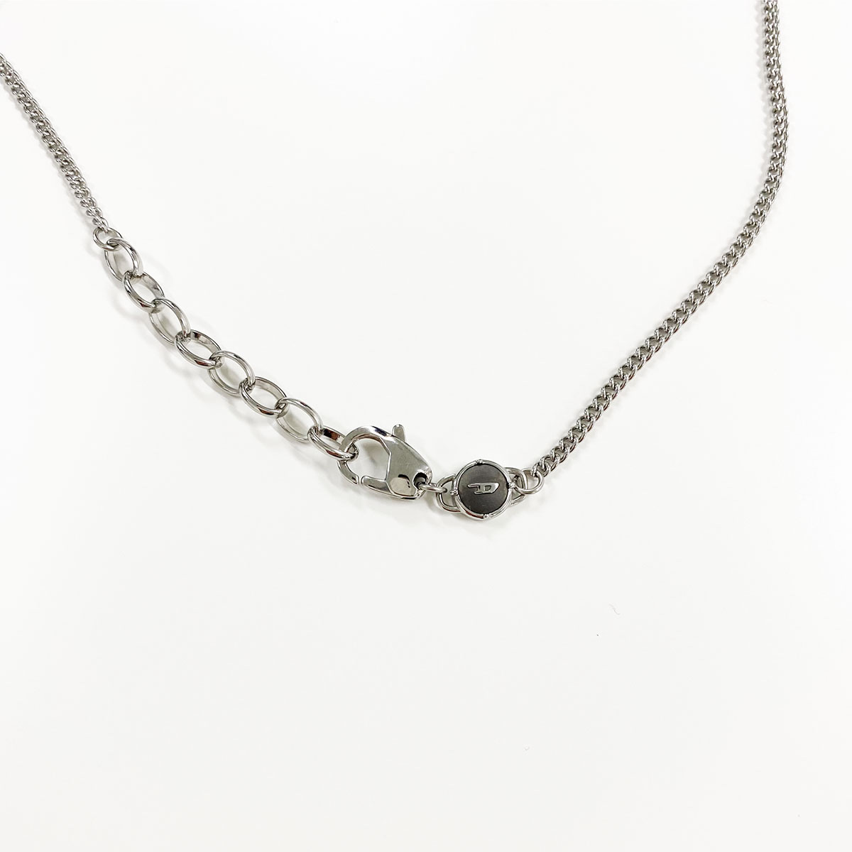 Diesel Dx1352 Stainless Steel Logo Dog Tag Necklace Silver 착용 스타일 - 2