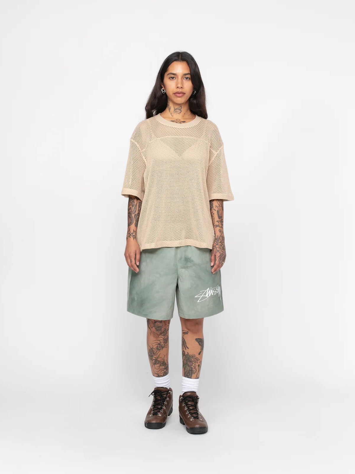 Stussy Wave Dye Nylon Shorts Sage 착용 스타일 - 1