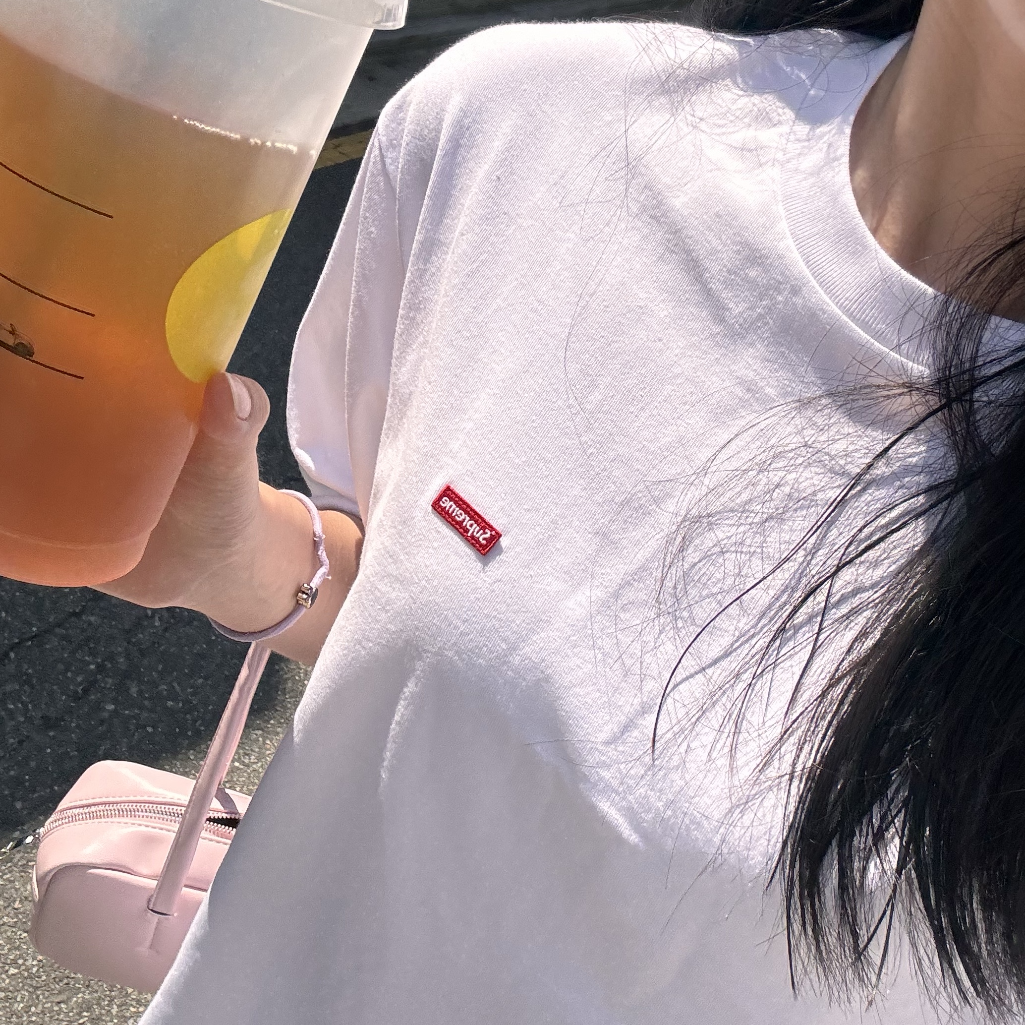 Supreme Small Box T-Shirt White - 24SS 착용 스타일