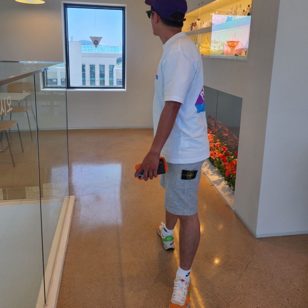 Supreme Washed Chino Twill Camp Cap Purple - 24SS, Palace Jobsworth T-Shirt White - 19SS 착용 스타일 - 5