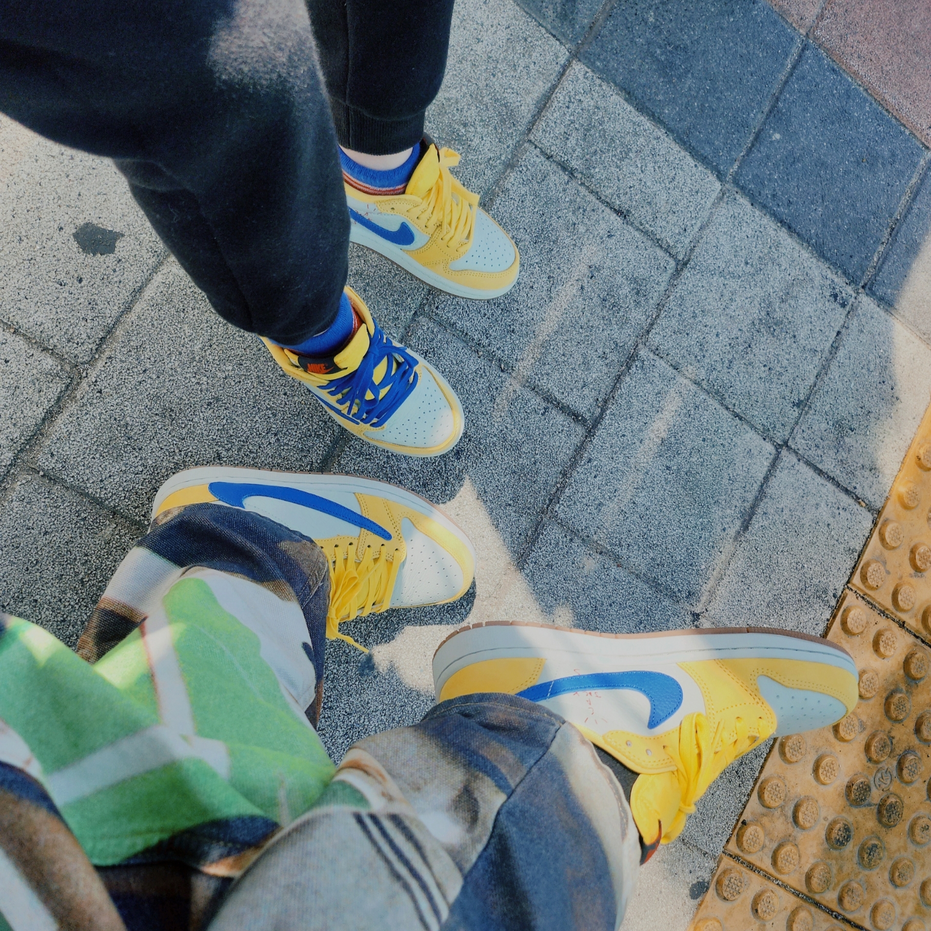(W) Jordan 1 x Travis Scott Retro Low OG SP Canary, (PS) Jordan 1 x Travis Scott Retro Low OG SP Canary 착용 스타일 - 1