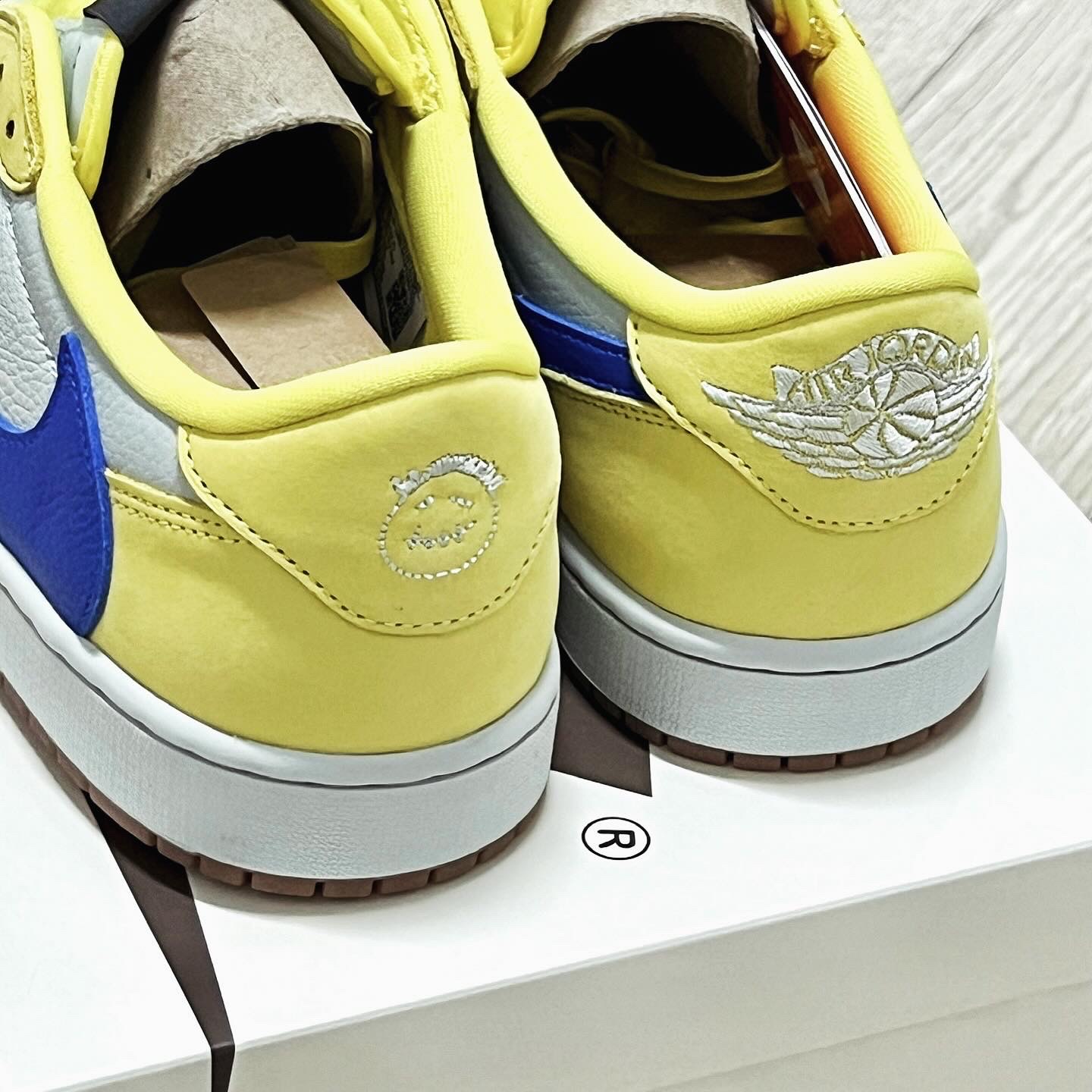 (W) Jordan 1 x Travis Scott Retro Low OG SP Canary 착용 스타일 - 3