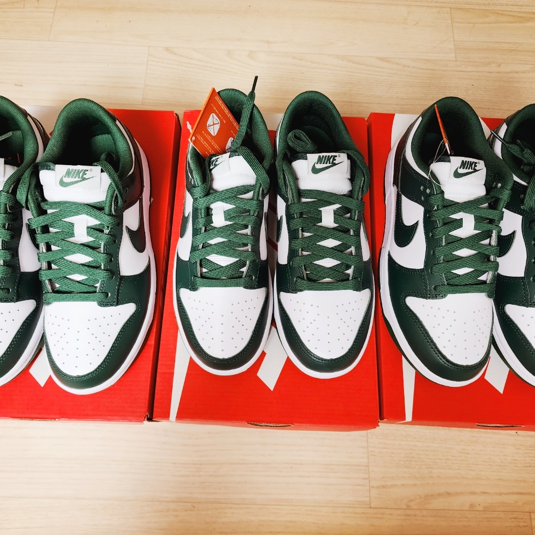 Nike Dunk Low Retro Varsity Green 착용 스타일