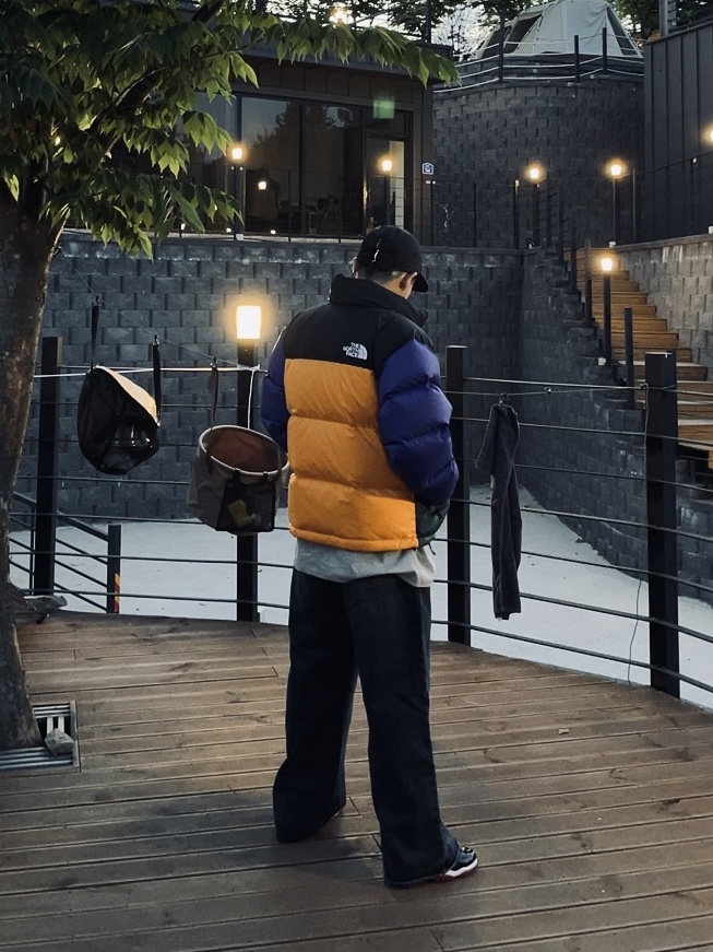 Helinox 15th Anniversary Field Bill Cap Black, The North Face 1996 Retro Nuptse Jacket Pine 착용 스타일 - 1