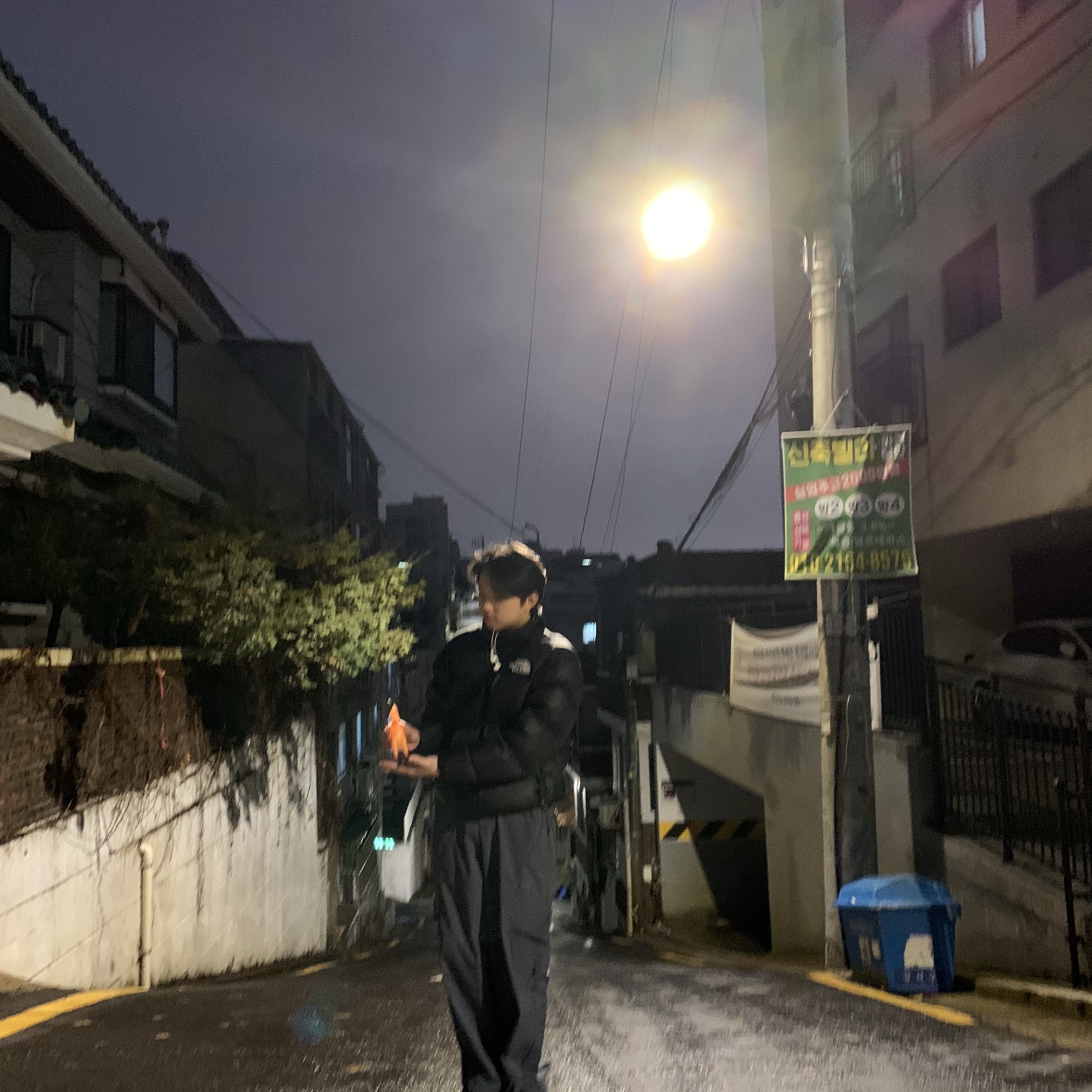 The North Face 1996 Eco Nuptse Jacket Black, Sansan Gear Cubic Pants Midnight Blue - 23SS 착용 스타일 - 3