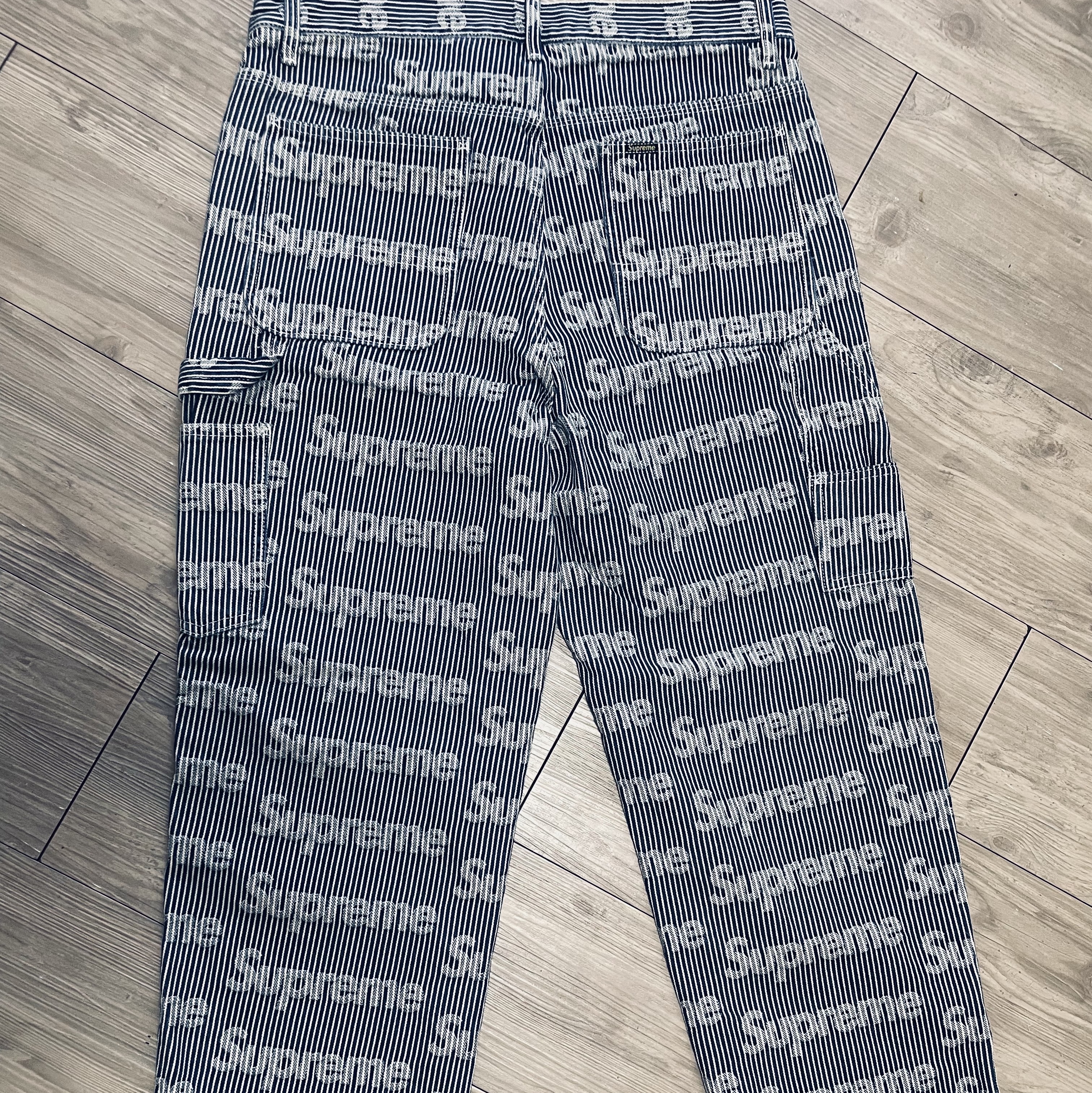 Supreme Denim Painter Pants Stripe - 24SS, Nike x Supreme SB Dunk Low QS Rammellzee Black 착용 스타일 - 2