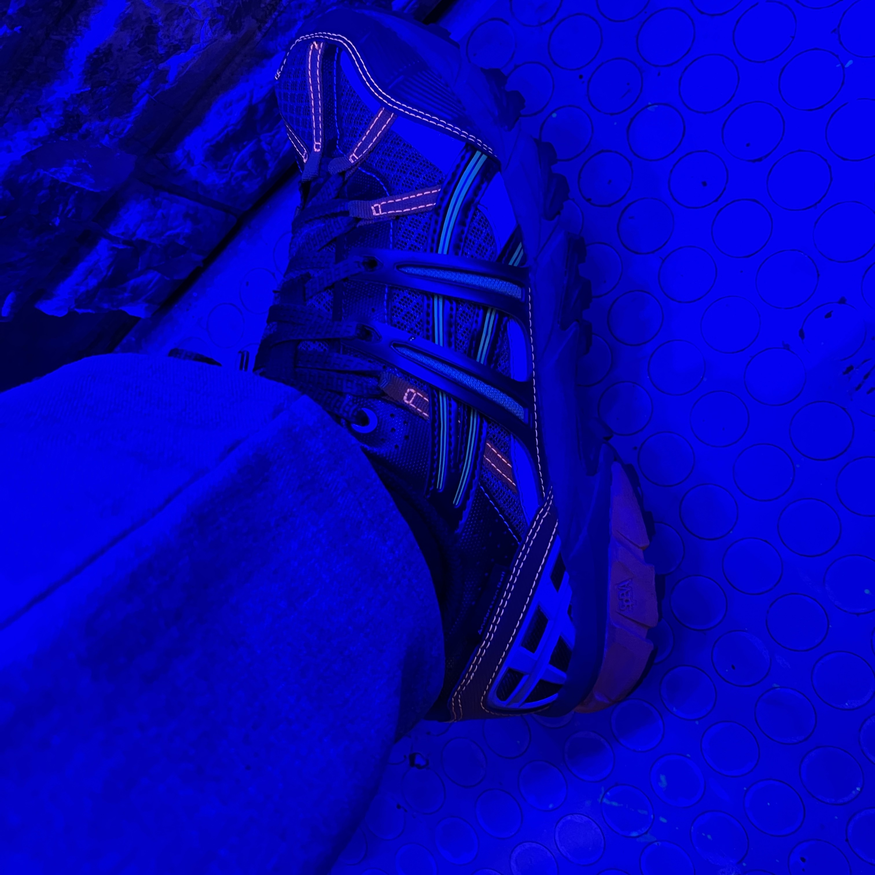 Asics x Andersson Bell Gel-Sonoma 15-50 Olive Oil Dark Brown 착용 스타일 - 2