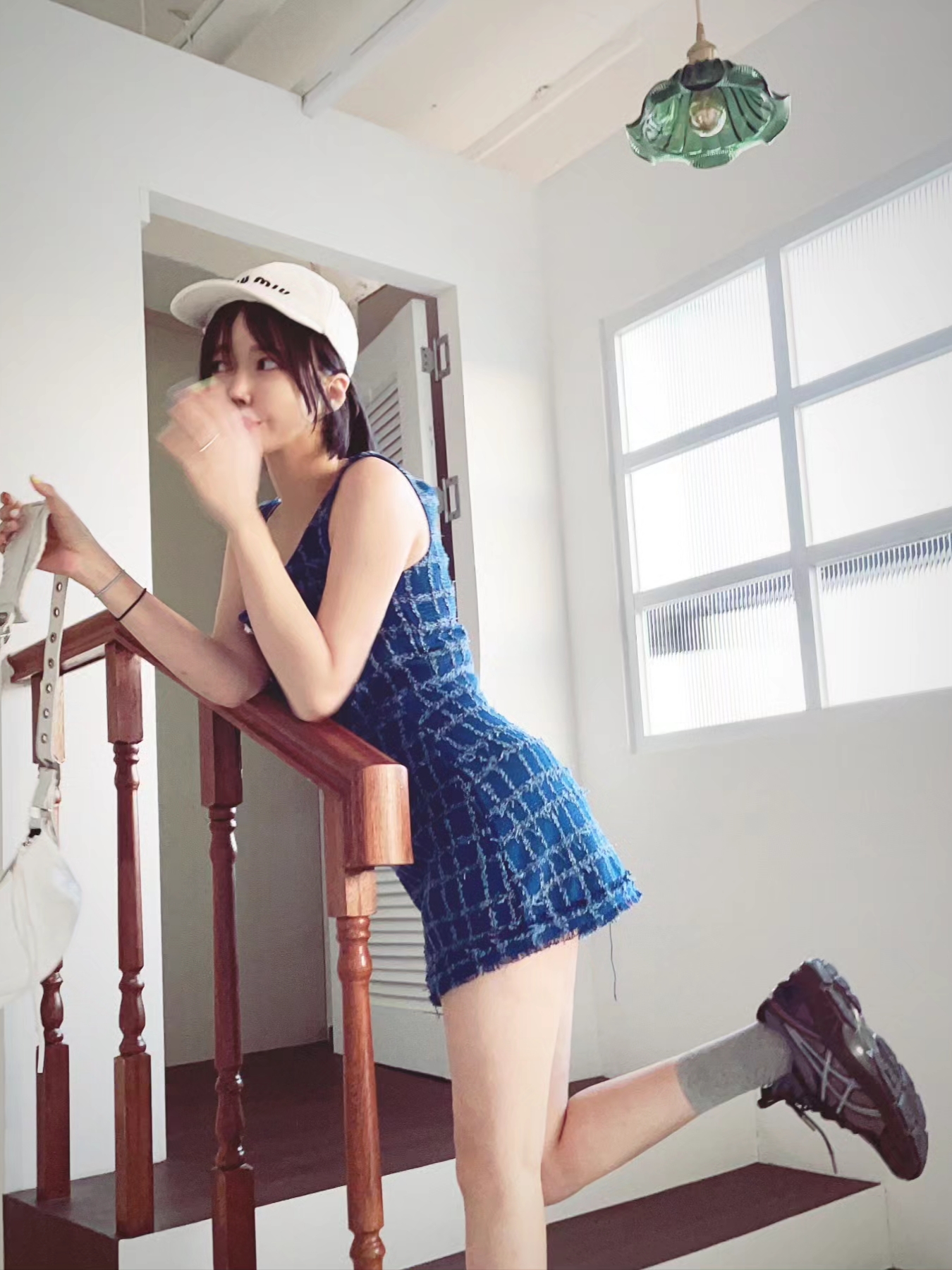 (W) Miu Miu Drill Baseball Cap White Black, Asics UB6-S GT-2160 Grey Floss Brown Storm 착용 스타일 - 1