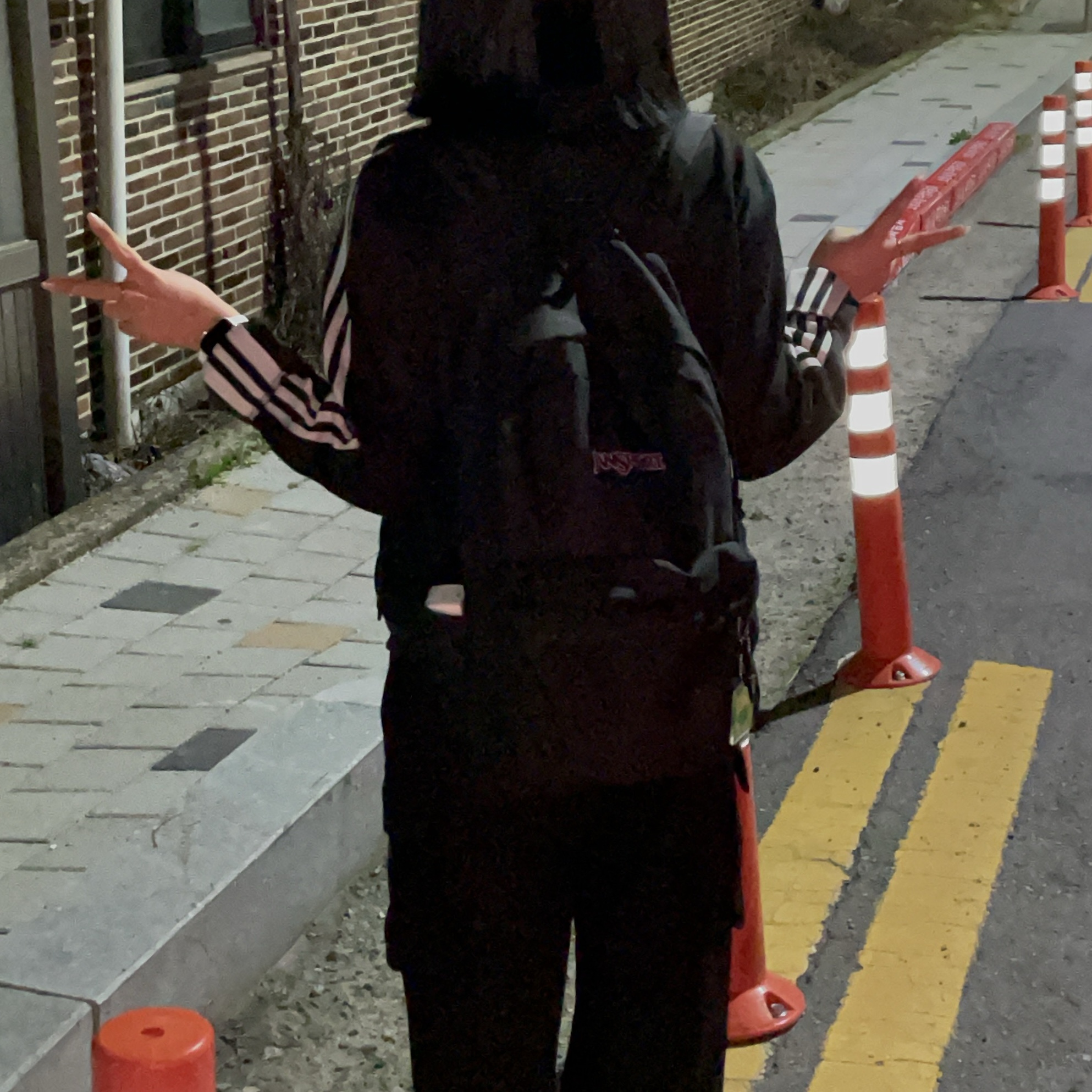 Jansport Superbreak Backpack Black 착용 스타일
