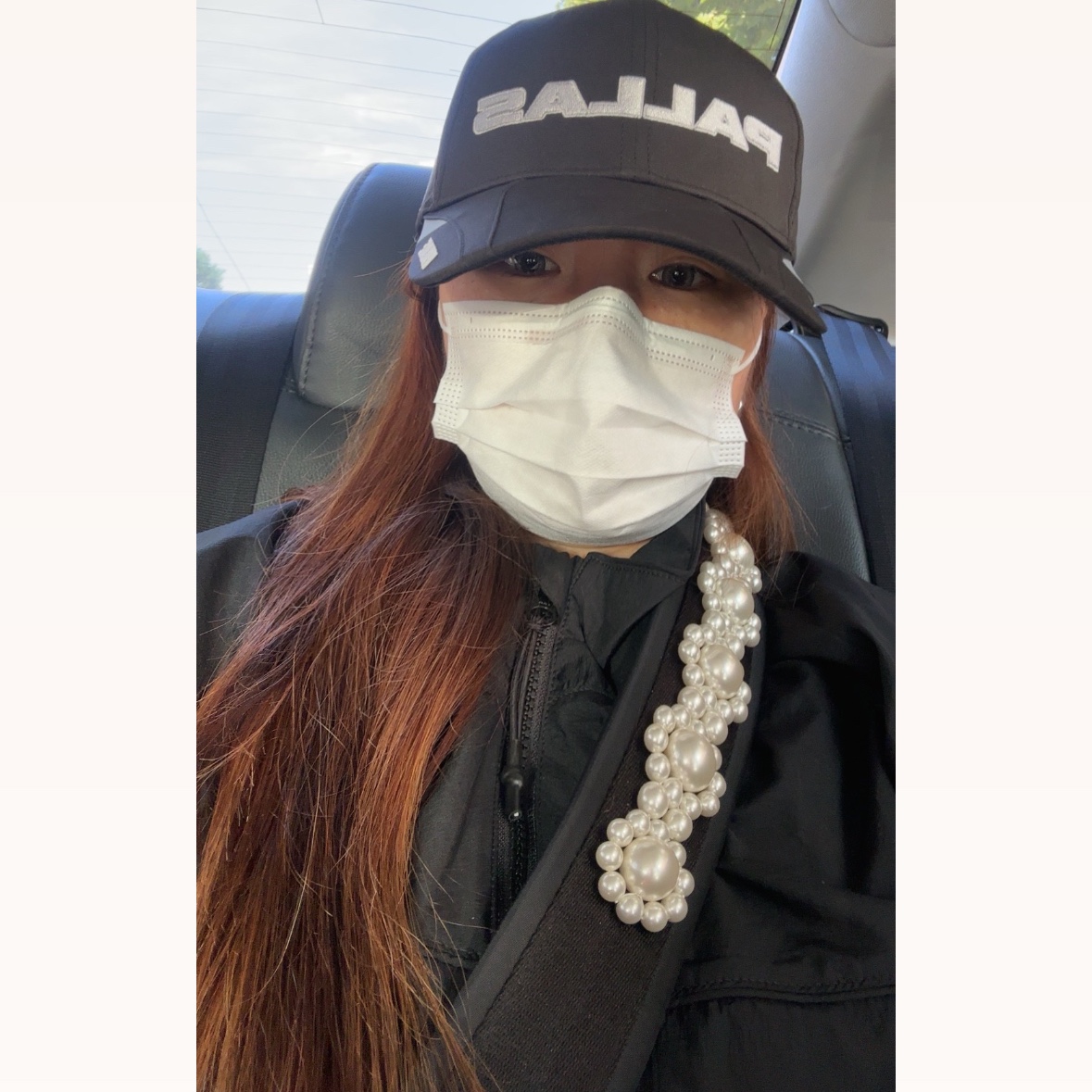 Palace Pallas 6-Panel Black - 23FW, Simone Rocha Beaded Bow Front Bag Black Pearl 착용 스타일