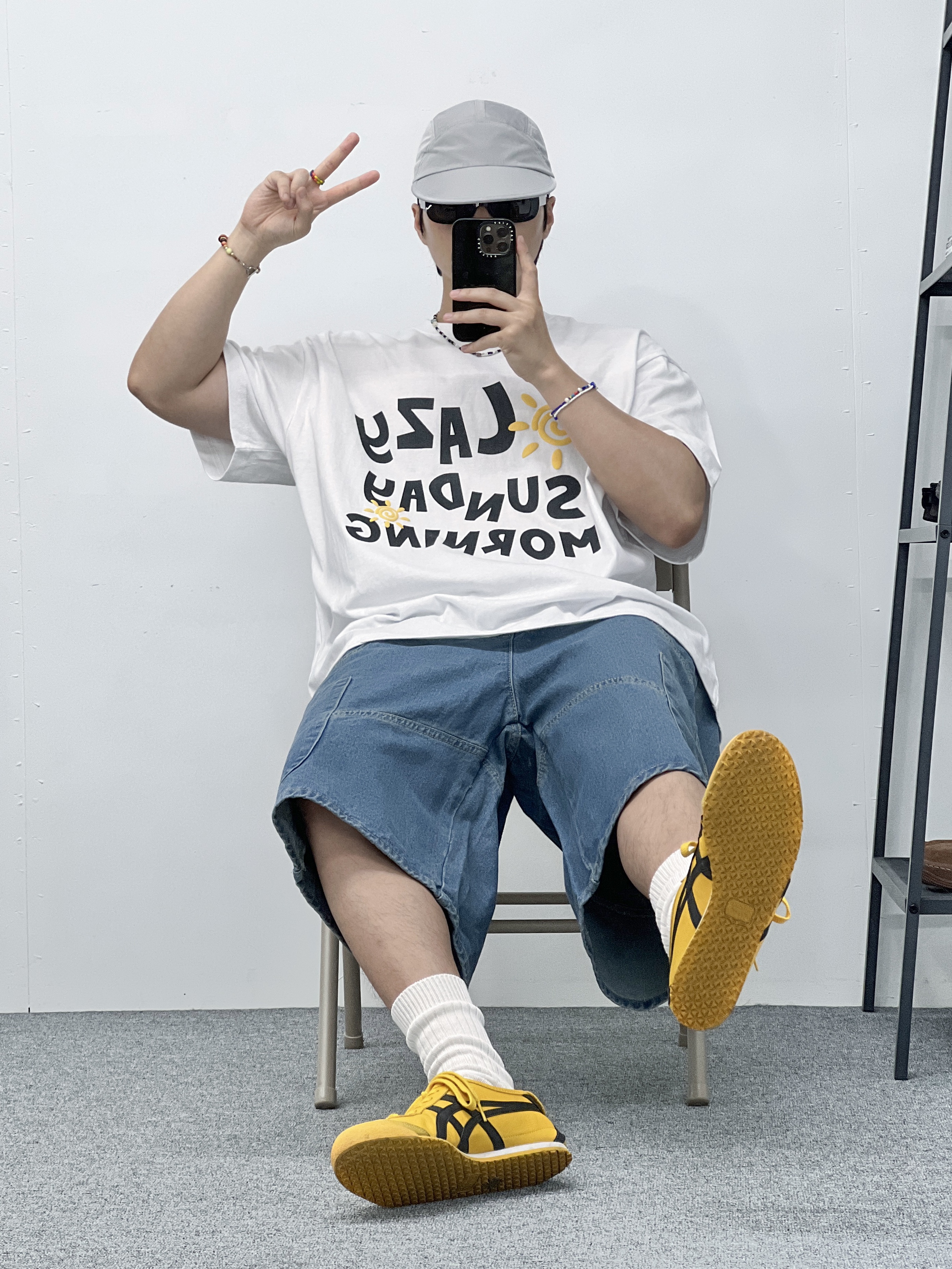 Onitsuka Tiger Mexico 66 Yellow Black 착용 스타일 - 3