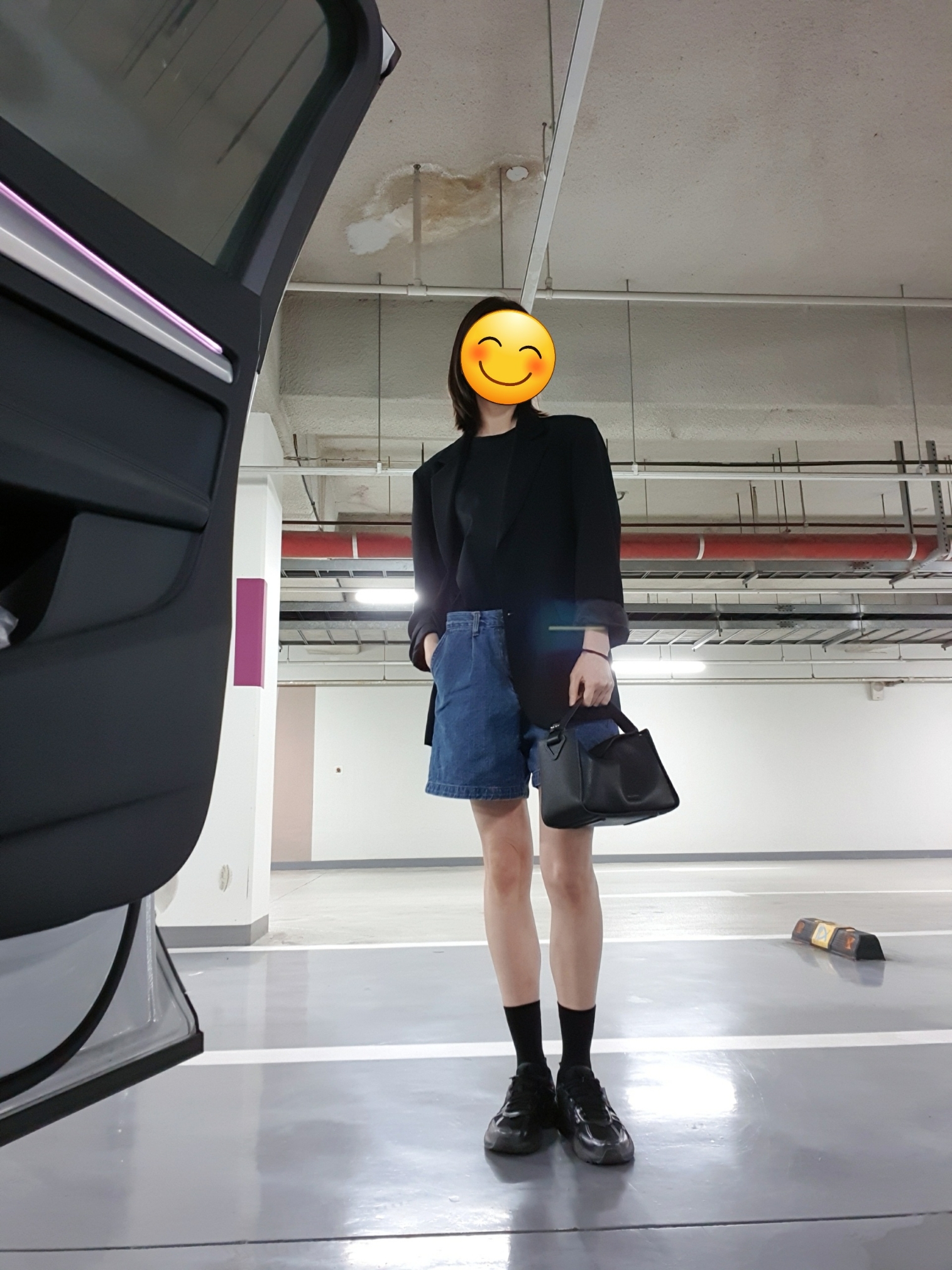 Nike V2K Run Black Anthracite 착용 스타일