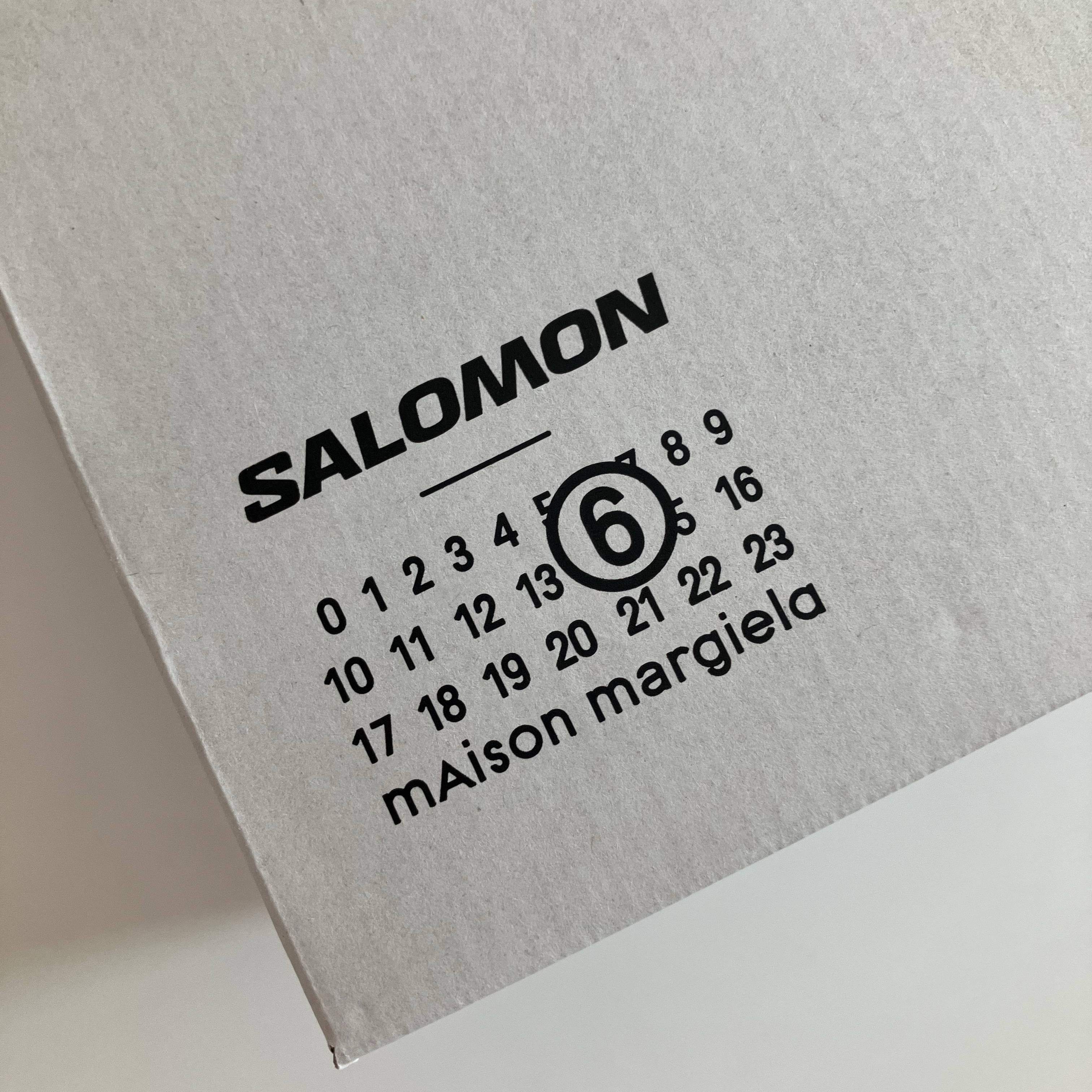 Salomon x MM6 Maison Margiela XT-4 Mule Black 착용 스타일 - 2