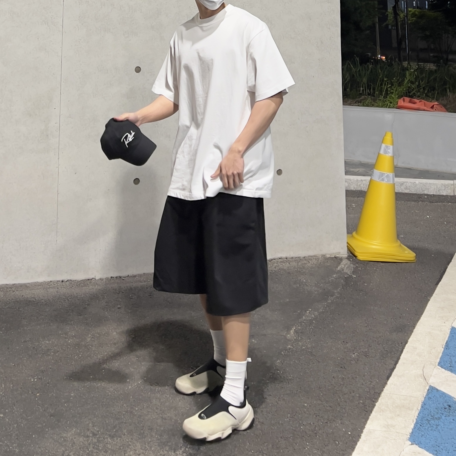 Oakley Factory Team x Brain Dead Flesh Milk Black, Oakley Factory Team x Brain Dead Flesh White Birch 착용 스타일 - 2