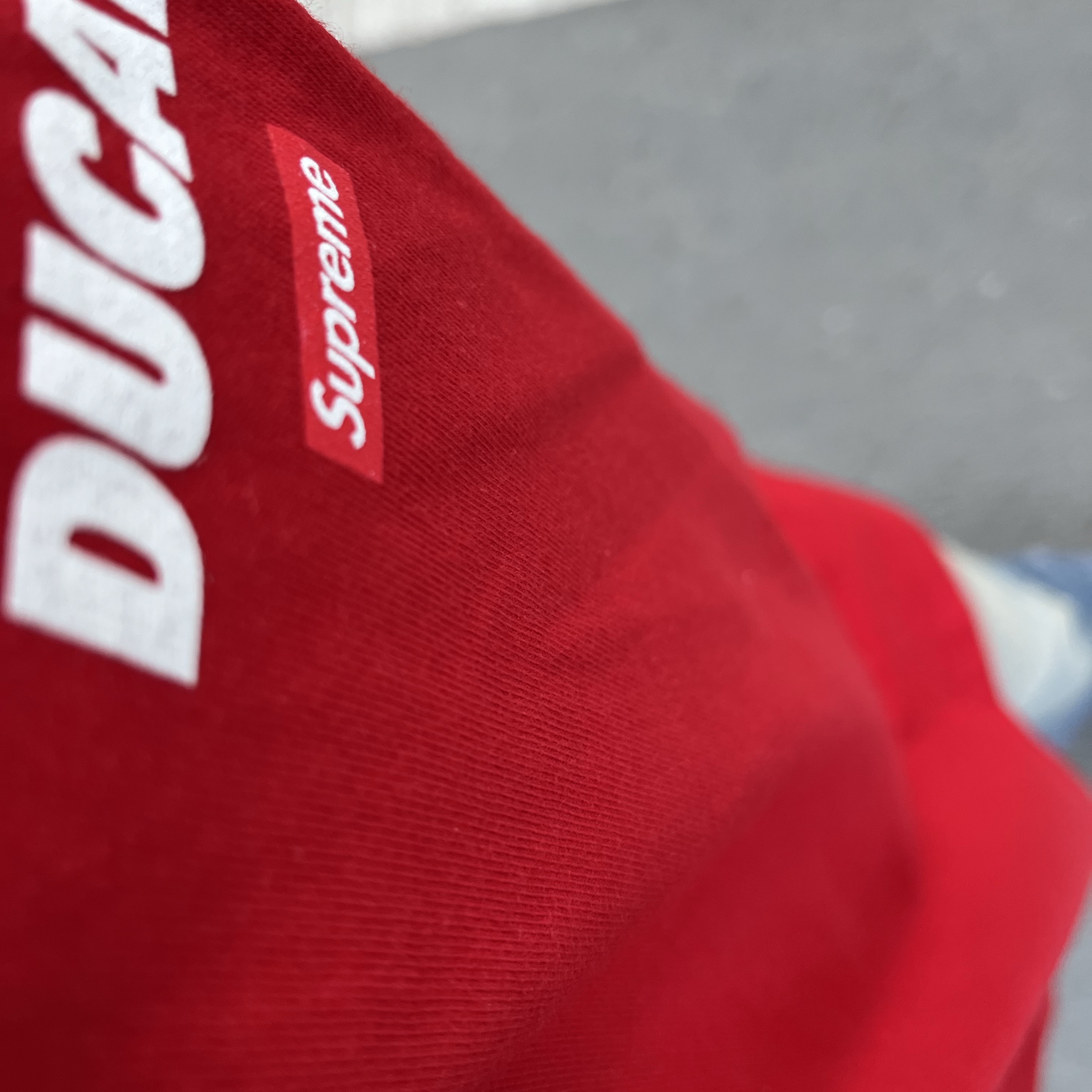 Supreme x Ducati Logos T-Shirt Red - 24SS 착용 스타일