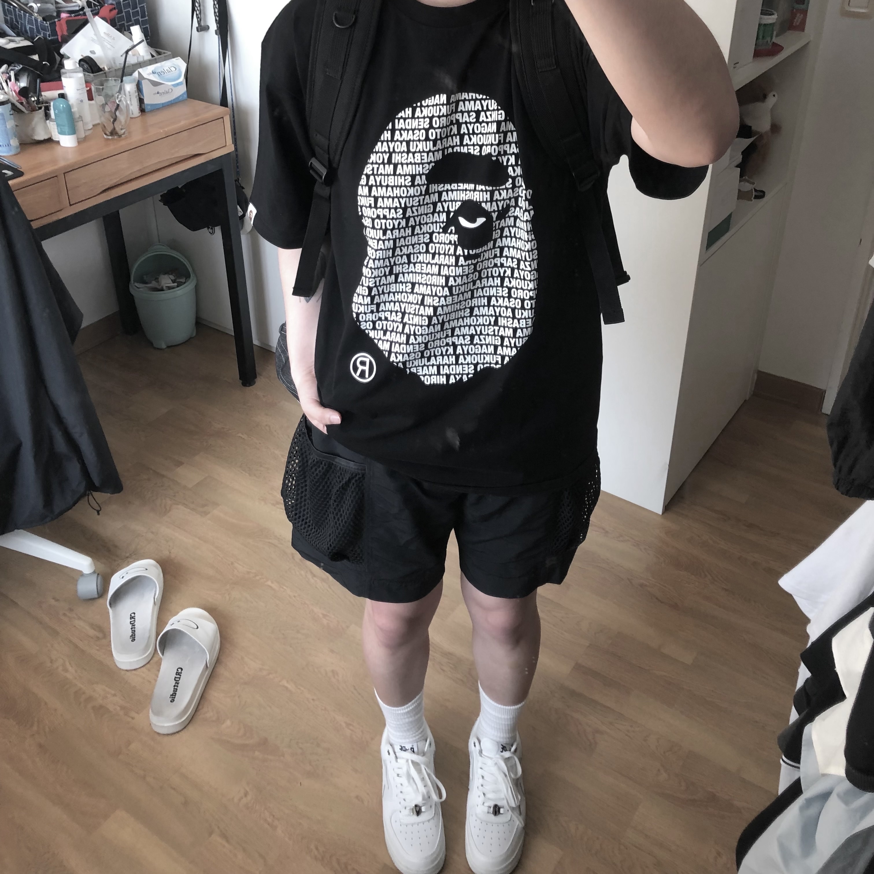 BAPE Japan Ape Head T-Shirt Black 착용 스타일 - 1
