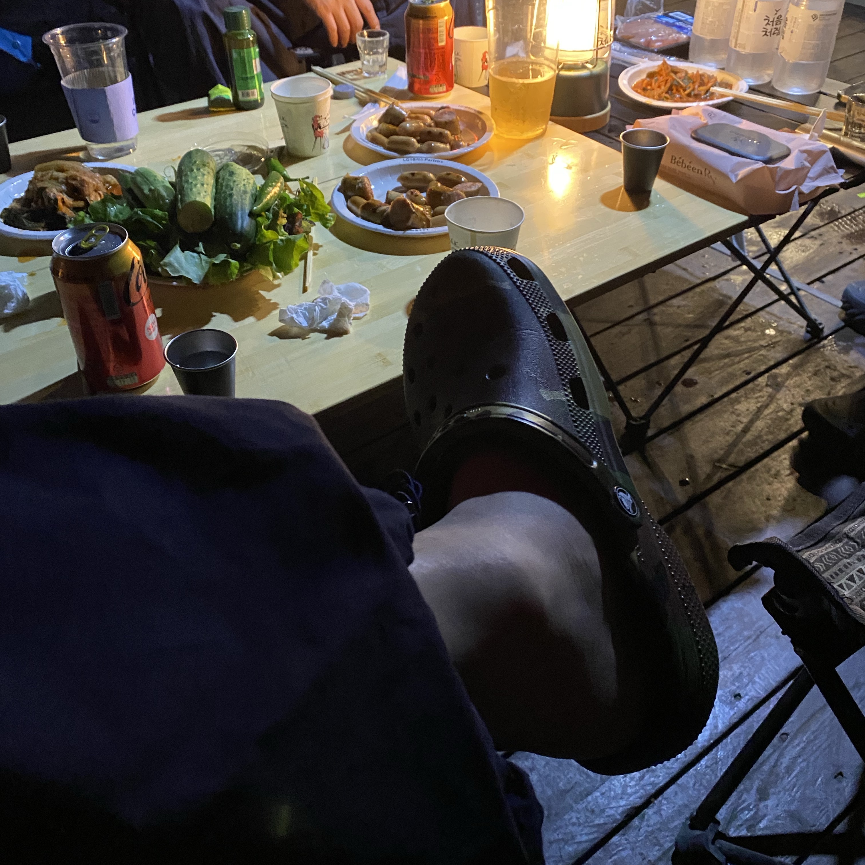 Crocs x Palace Classic Clog Woodland Camo, Casio G-Shock x Thisisneverthat DW-5600TINT23-7DF Skeleton 착용 스타일 - 2