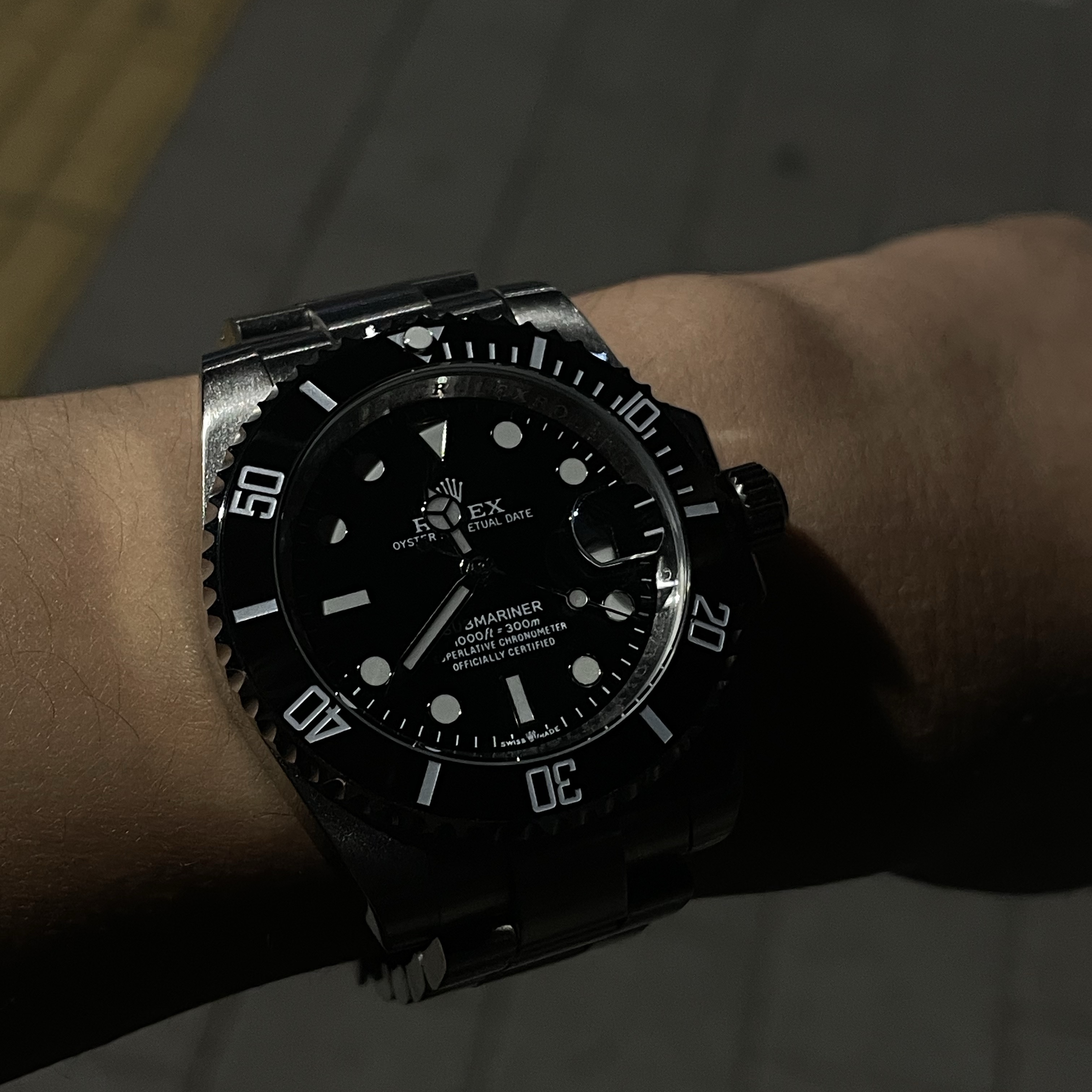 Rolex Submariner Date 41mm 126610LN Black Oyster 착용 스타일