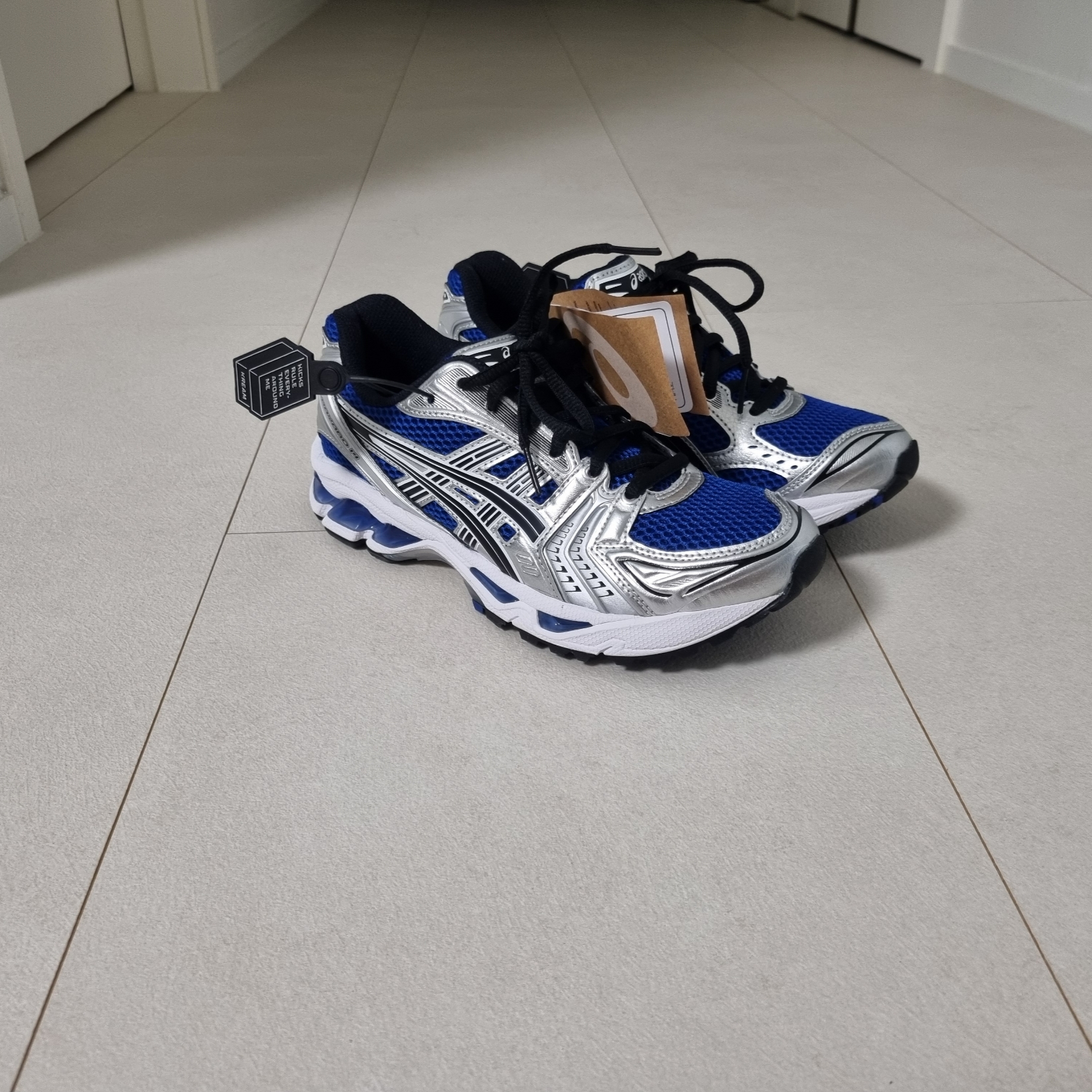 Asics Gel-Kayano 14 Monaco Blue Black 착용 스타일 - 1