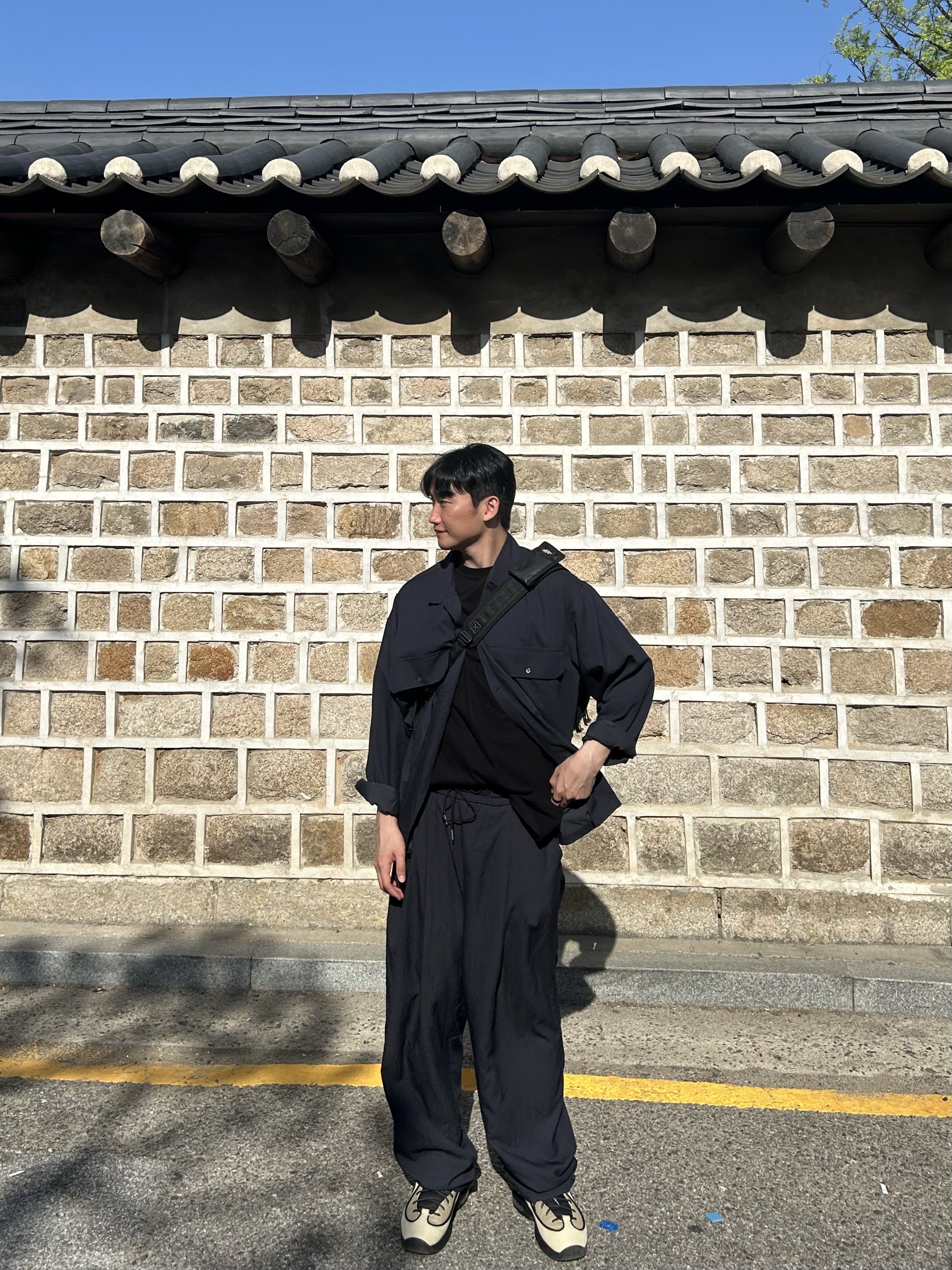 Ader Error x Eastpak Up-Down Sling Black, Nike x Stussy Air Penny II Rattan and Limestone 착용 스타일 - 1