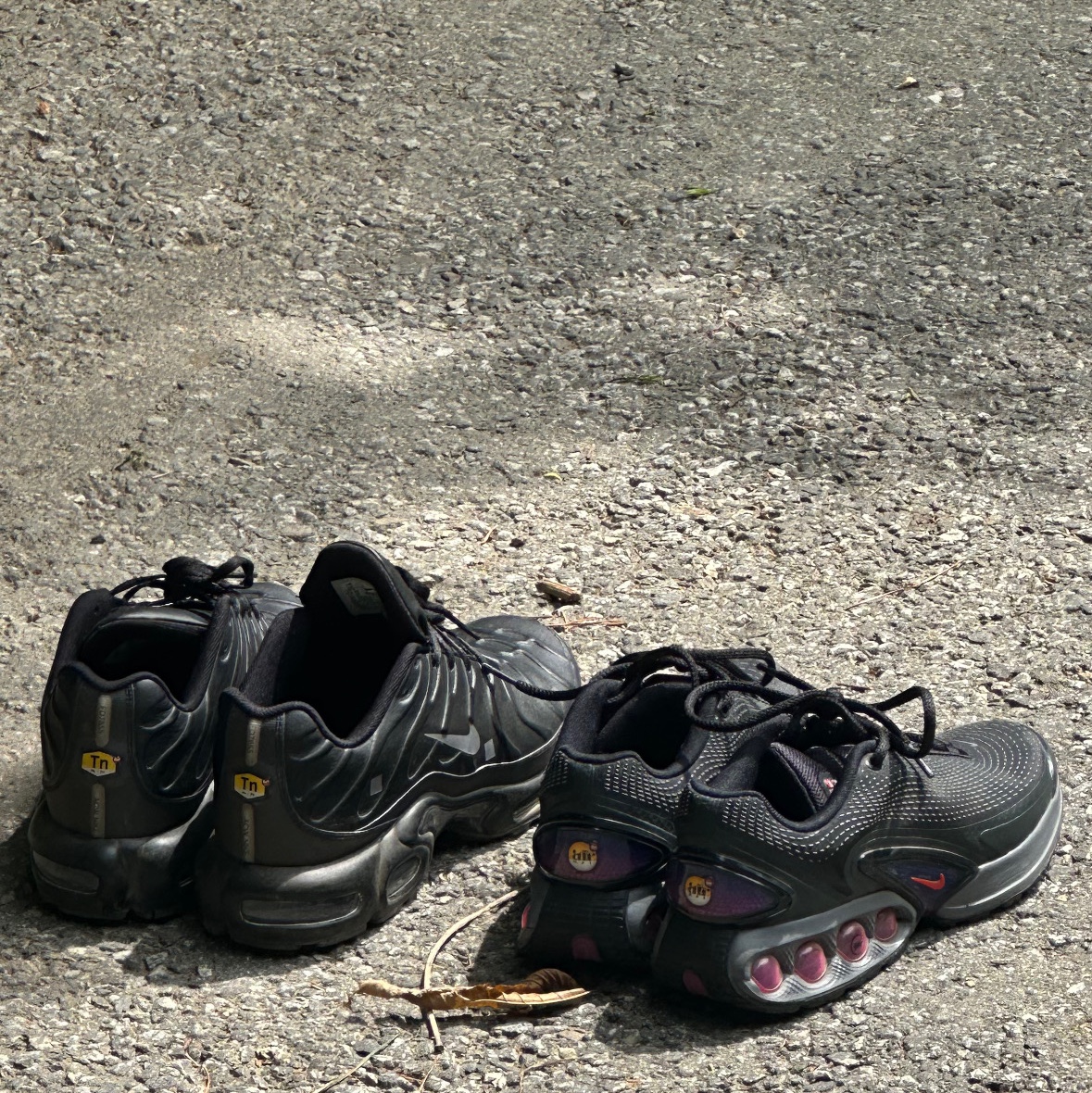 Nike x A-Cold-Wall Air Max Plus Onyx, Nike Air Max Dn Black Light Crimson 착용 스타일