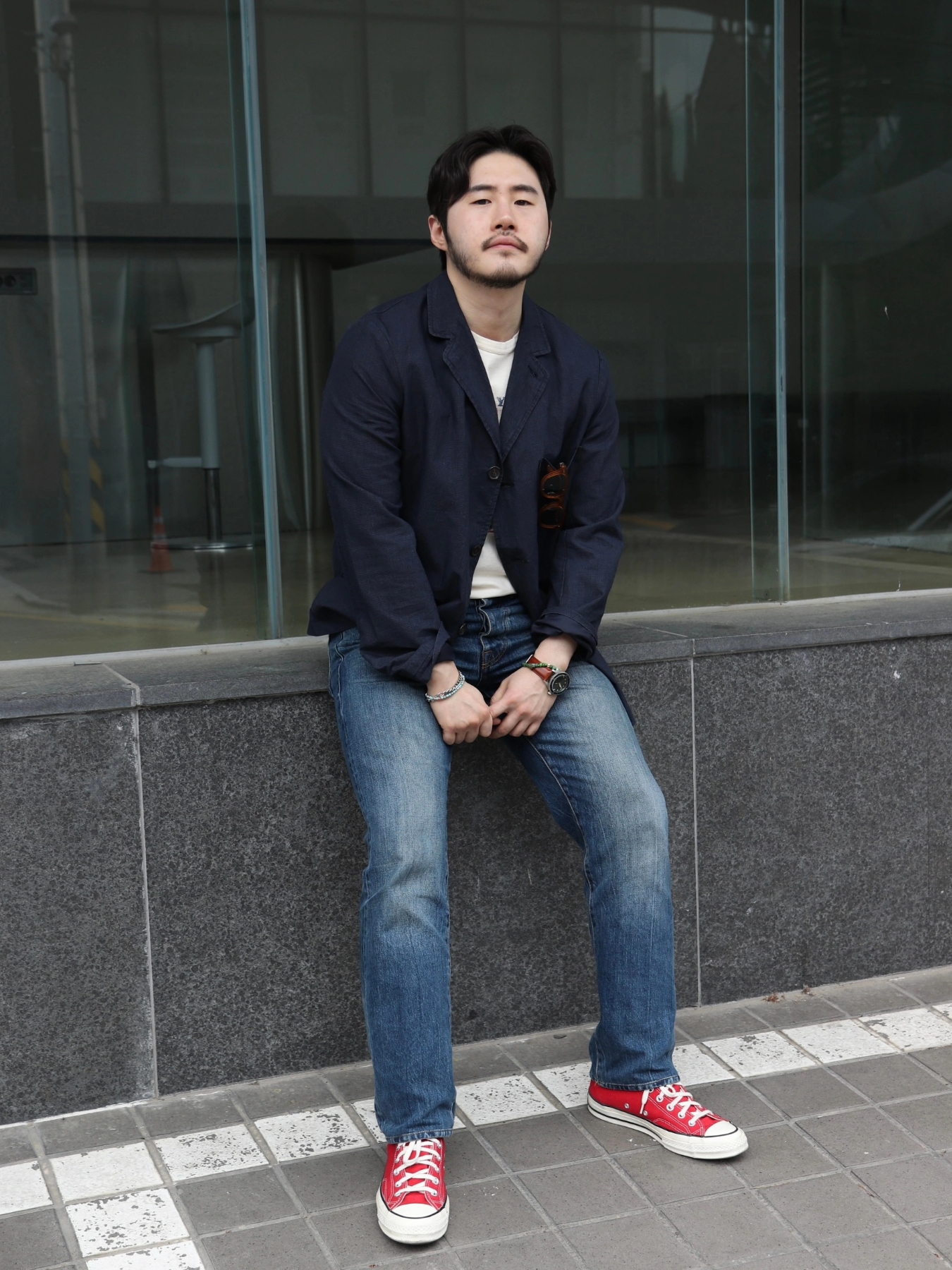 Converse Chuck 70 High Vintage Canvas Enamel Red 착용 스타일 - 1
