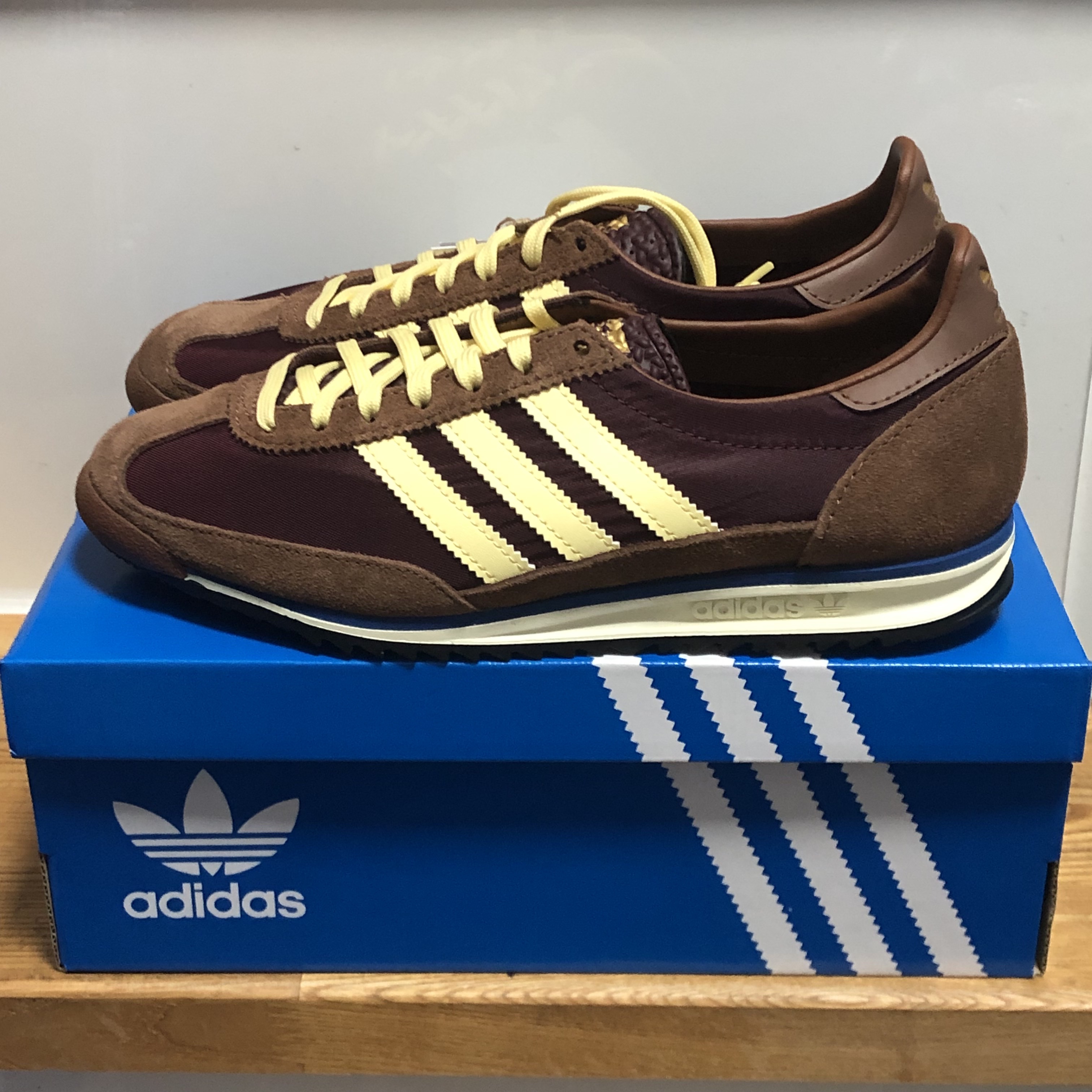 (W) Adidas SL 72 OG Maroon Almost Yellow 착용 스타일
