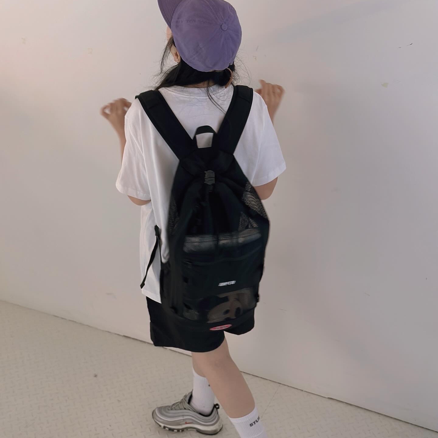 (W) Nike Air Max 97 OG Silver Bullet 2022, Nike x Stussy NRG Crew Socks White Black 착용 스타일 - 2