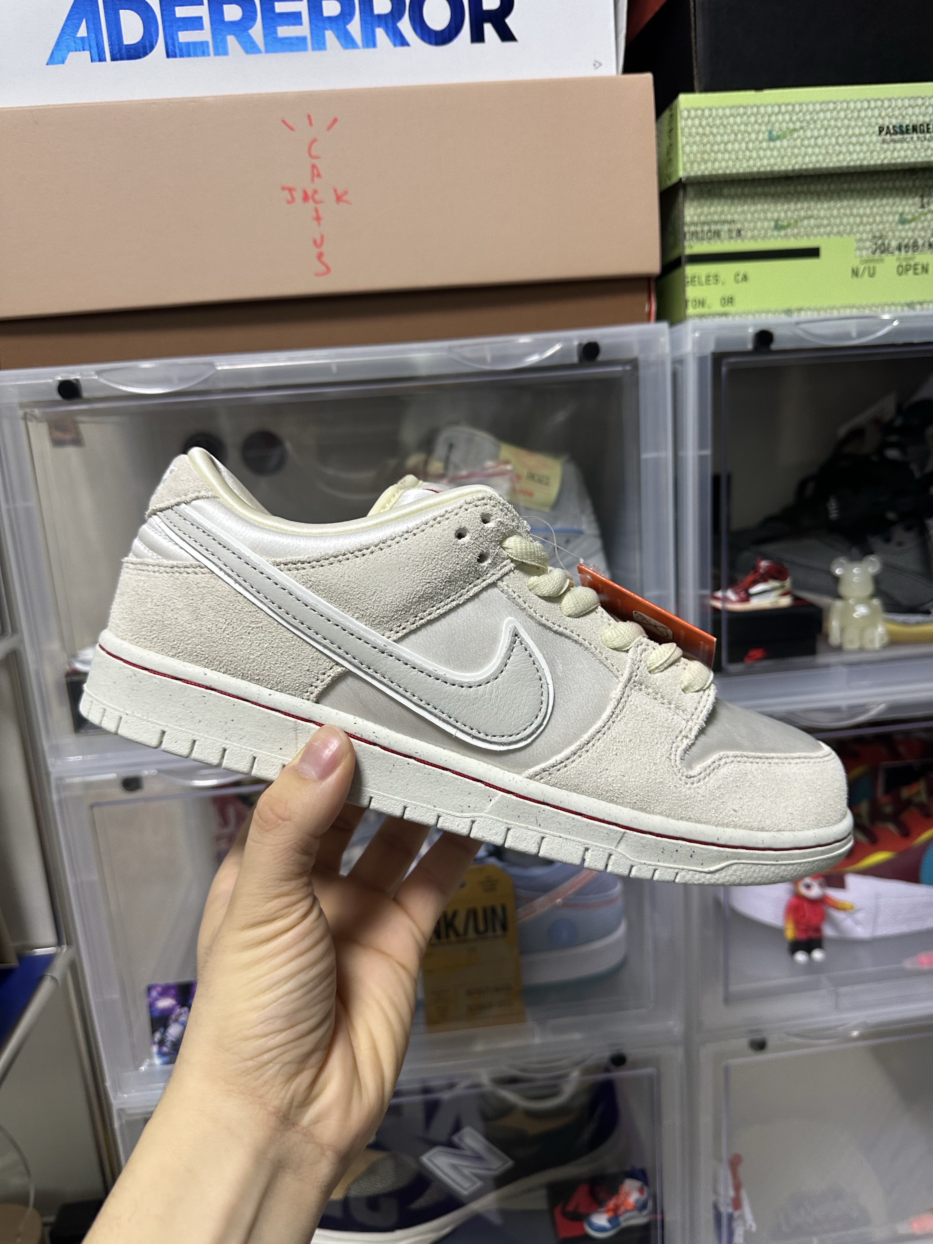 Nike SB Dunk Low PRM Coconut Milk 착용 스타일