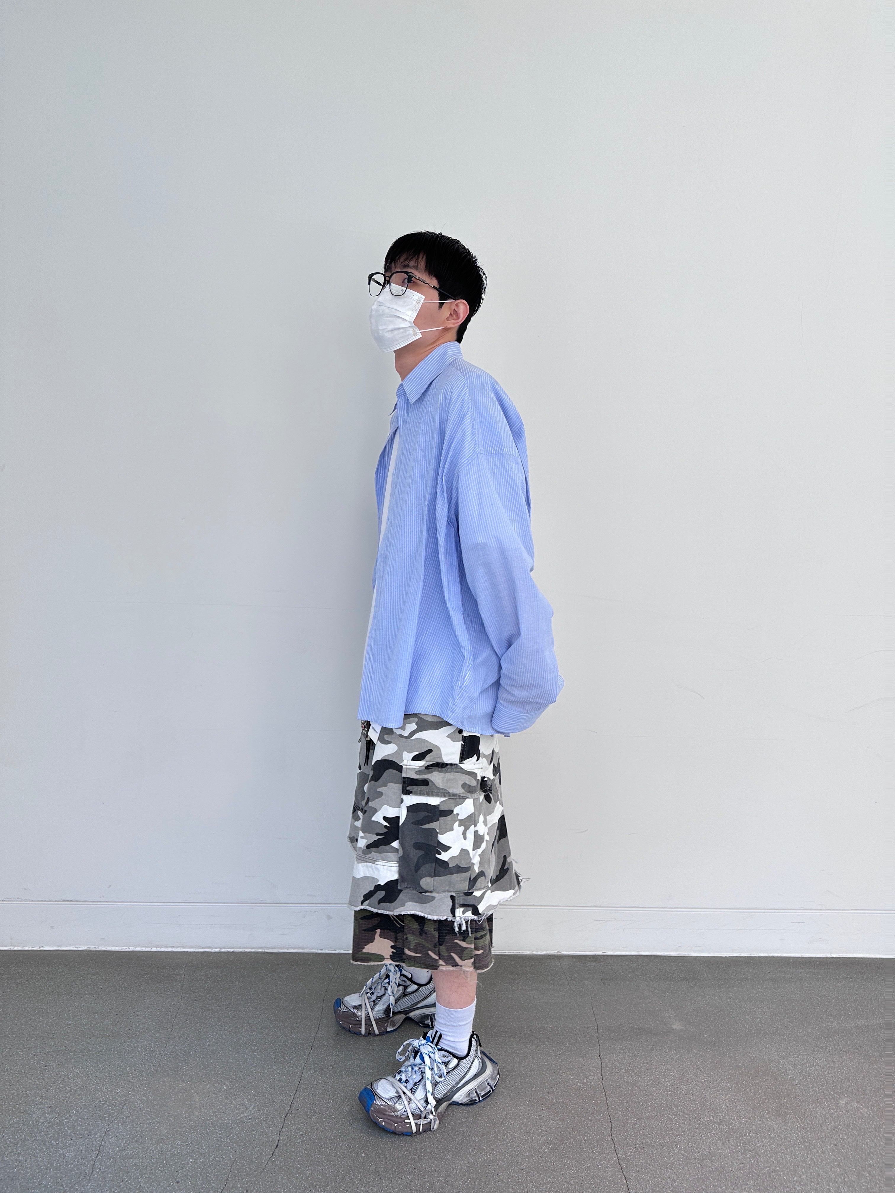 Project G/R x MFM333. Layered Skirt Camo Cargo Shorts Multi Camo, Nonnod Flexible String Stripe Shirt Japanese Sky Blue 착용 스타일 - 5