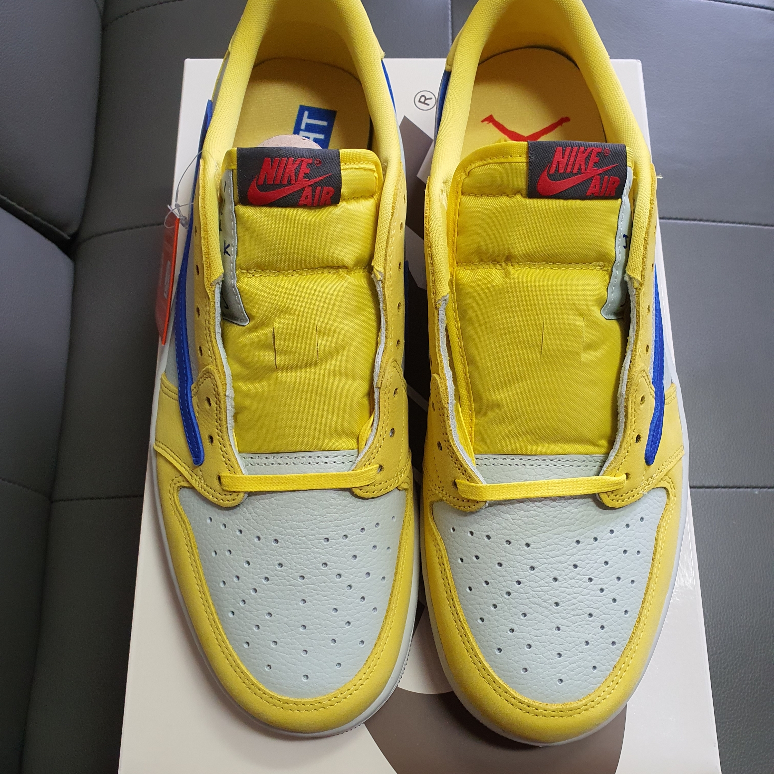 (W) Jordan 1 x Travis Scott Retro Low OG SP Canary 착용 스타일