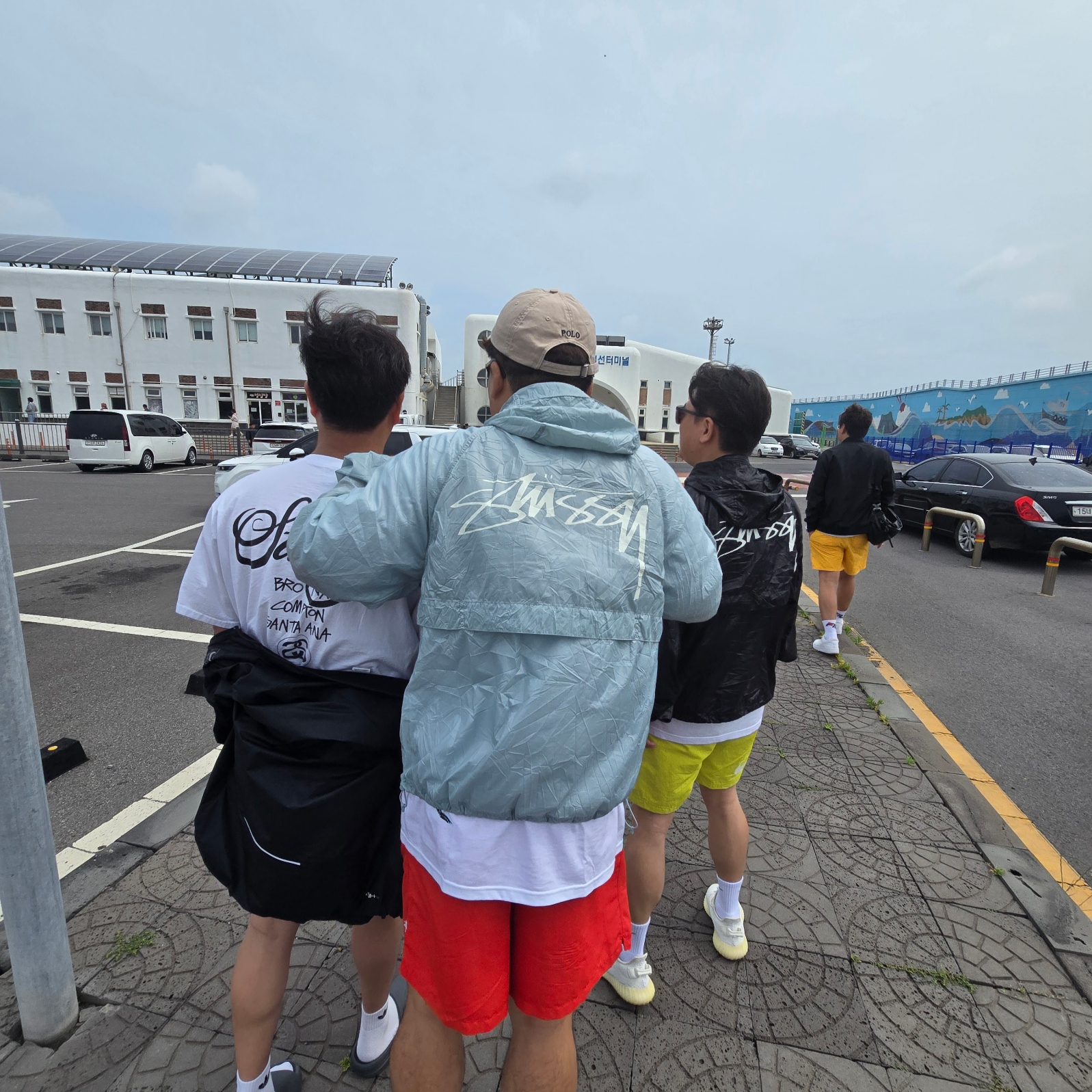 Stussy Stock Water Shorts Bright Red, Stussy Beach Shell Wrinkled Nylon Jacket Slate 착용 스타일 - 2