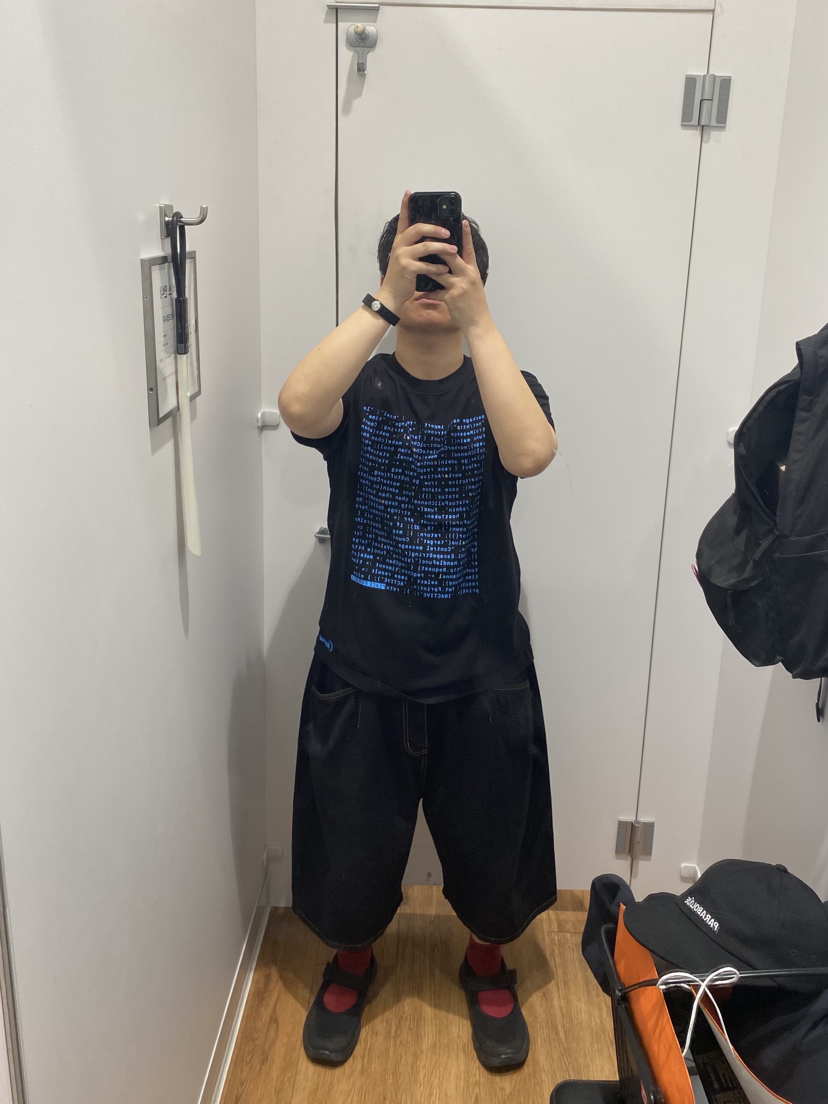 Willy Chavarria San Jose 95 Shorts Private Black, Salomon RX Marie Jeanne Black 착용 스타일 - 2