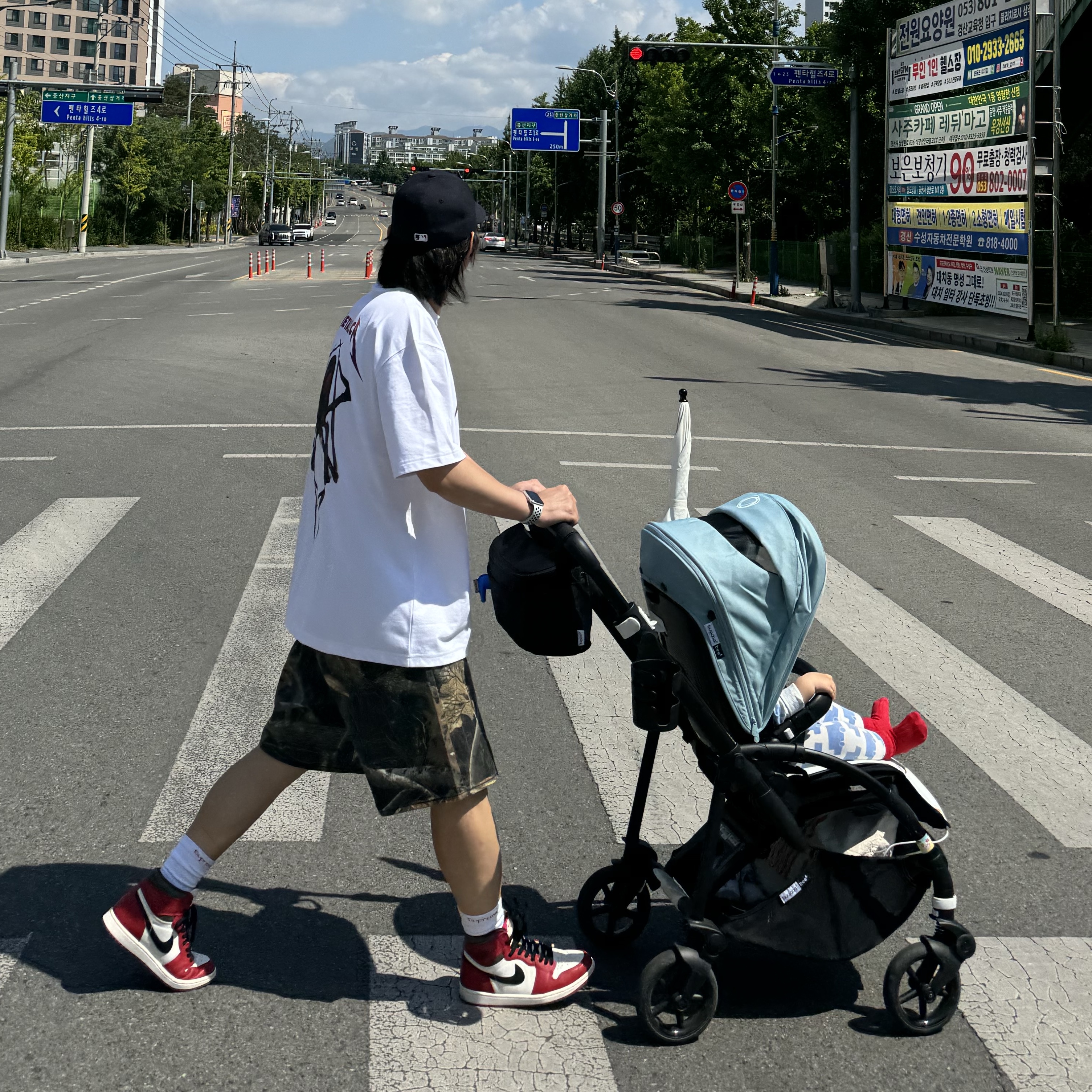 Stussy Realtree Edge Big OL' Shorts Camo, Jordan 1 Retro High OG Chicago 2022 착용 스타일