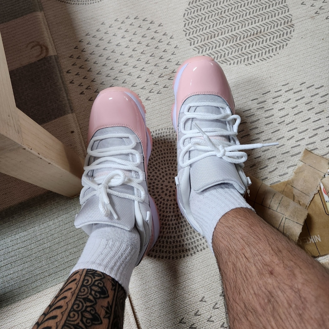 (W) Jordan 11 Retro Low Legend Pink 착용 스타일